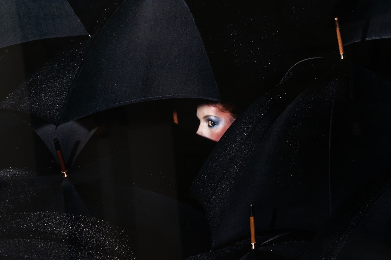 Guy Bourdin Vogue Paris December 1976 Fashion Photography Archival Print Framed - Thumbnail 7