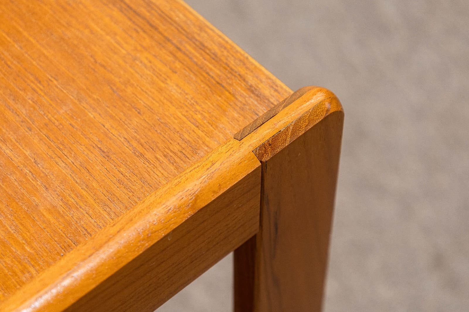 Vintage 1970s Danish FBJ Mobler Teak Side Table w Fabric Magazine Rack & Casters - Thumbnail 4