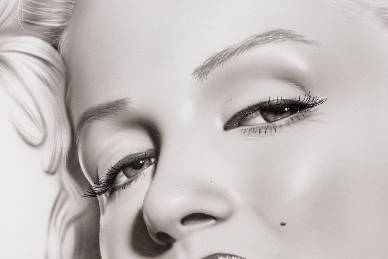 Marilyn Monroe Contemporary Photo Realism Mixed-Media on Canvas Signed 2002 - Thumbnail 4