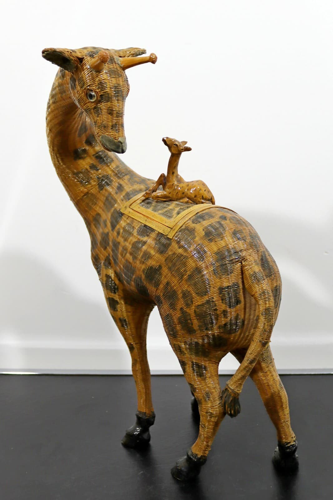 Vintage Woven Chinese Giraffe Asian Style Basket Sculpture - Thumbnail 4