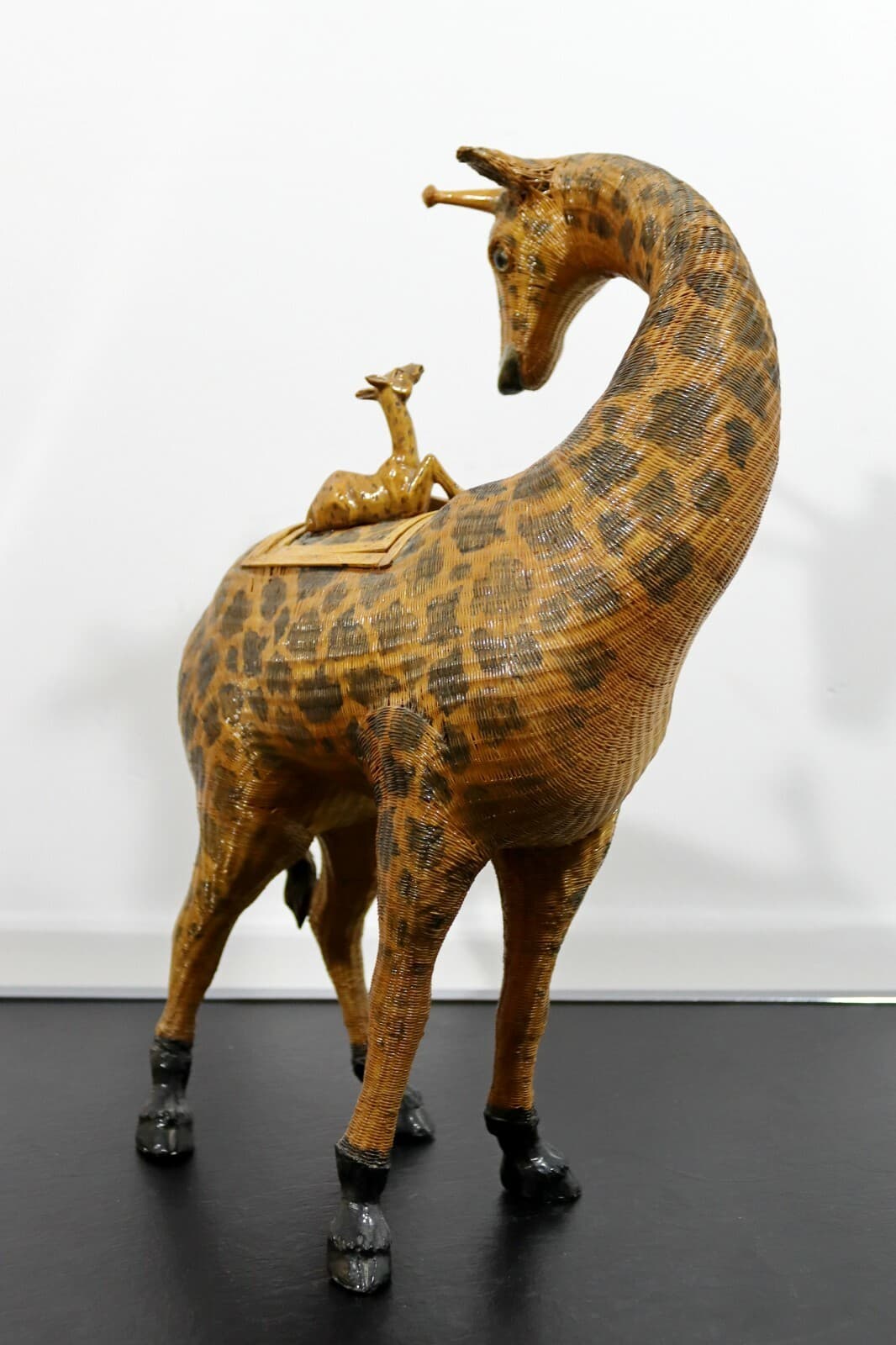 Vintage Woven Chinese Giraffe Asian Style Basket Sculpture - Thumbnail 8