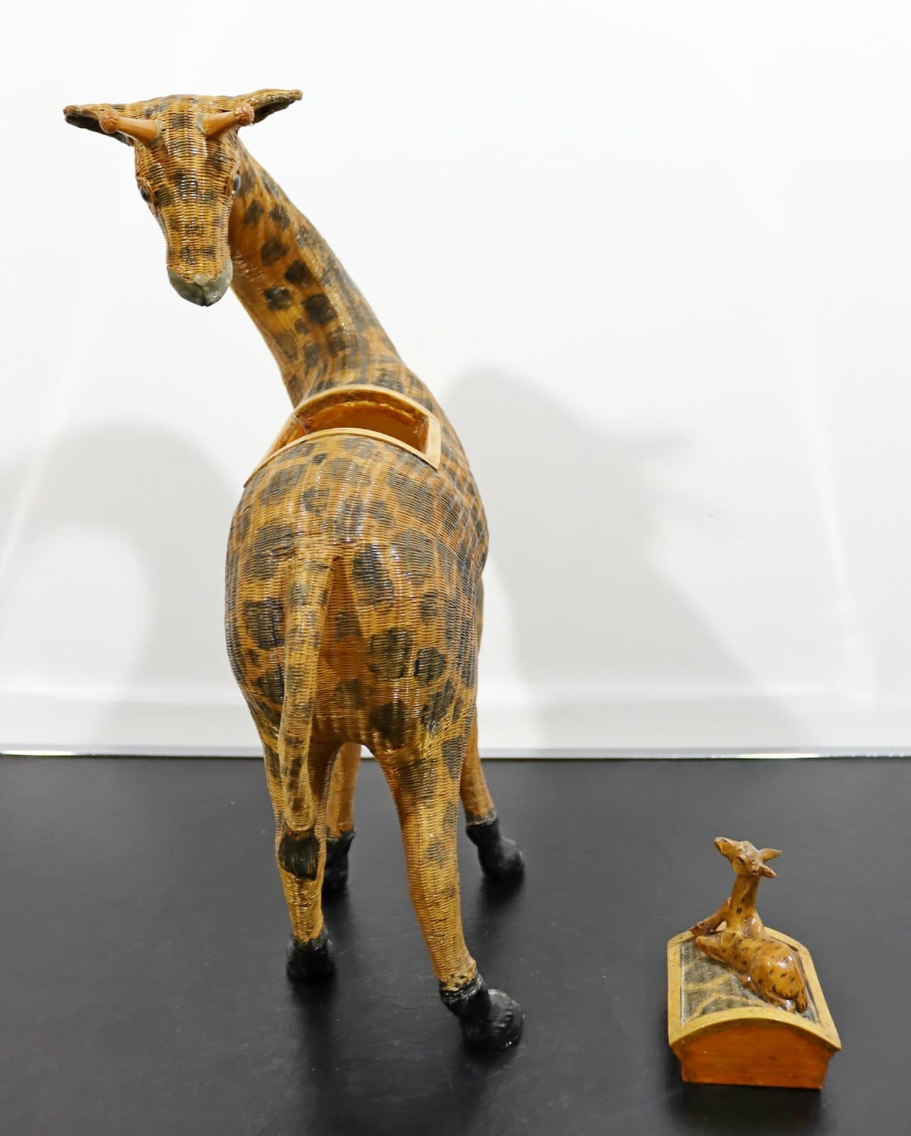 Vintage Woven Chinese Giraffe Asian Style Basket Sculpture - Thumbnail 5