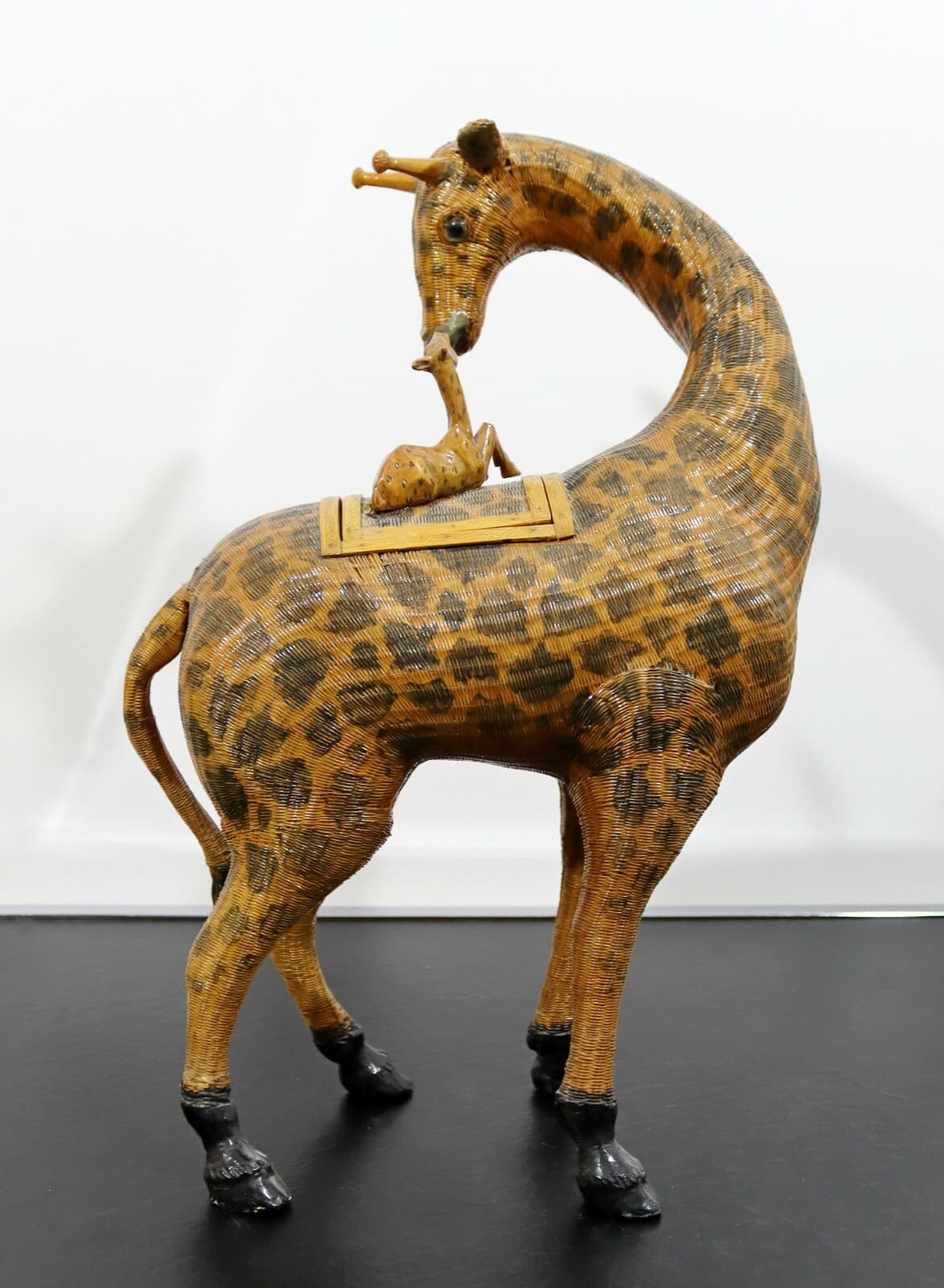 Vintage Woven Chinese Giraffe Asian Style Basket Sculpture - Thumbnail 7