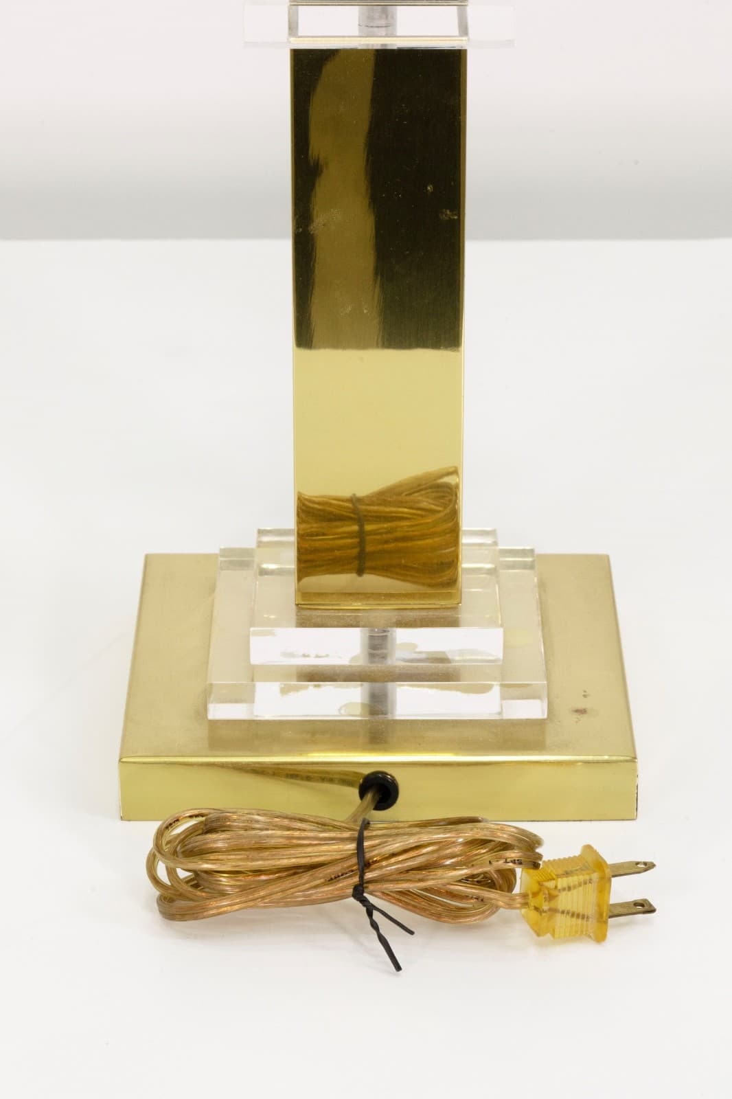 1950s Fredrick Cooper Lucite And Brass Table Lamp With Shade - Thumbnail 5