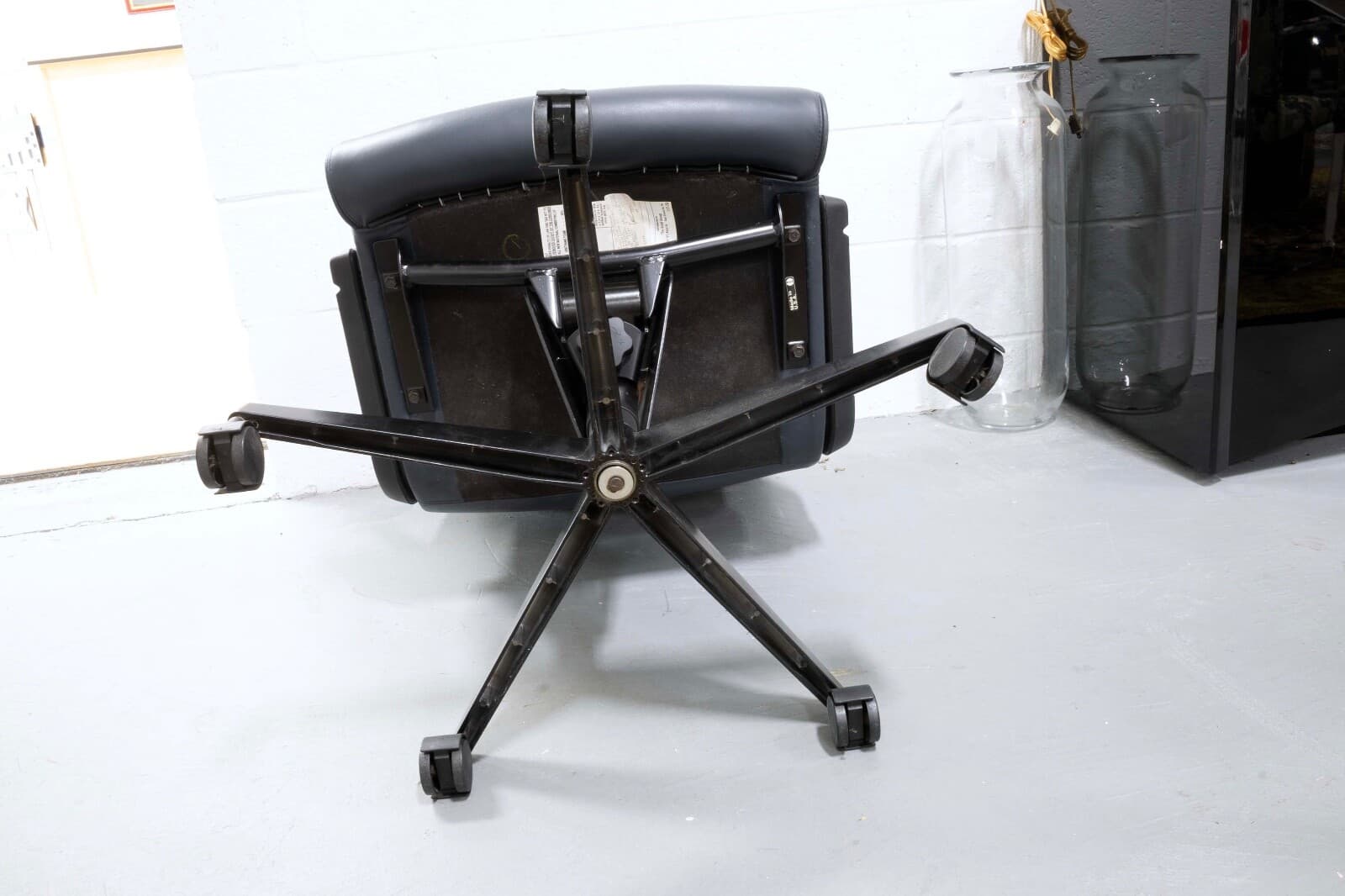 Richard Sapper Navy for Knoll Office Chair on Wheels - Thumbnail 8