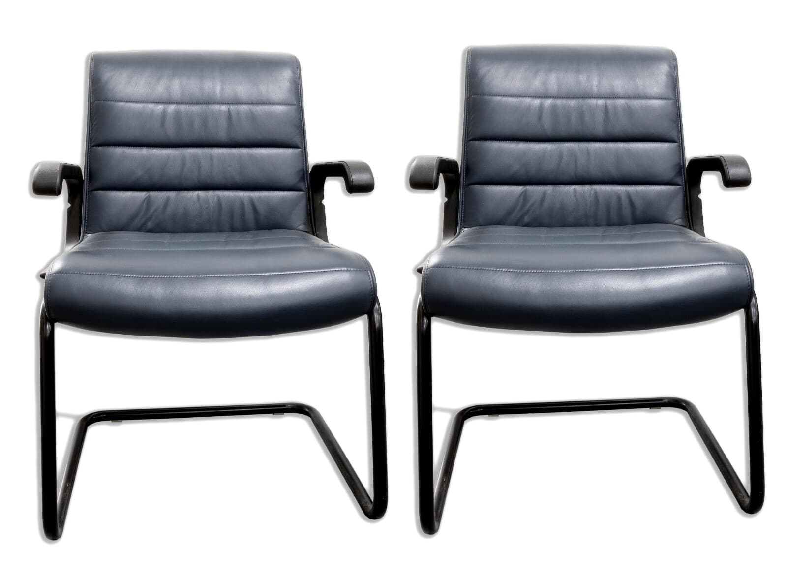 Pair of Richard Sapper for Knoll Navy Executive Office Chairs - Thumbnail 2