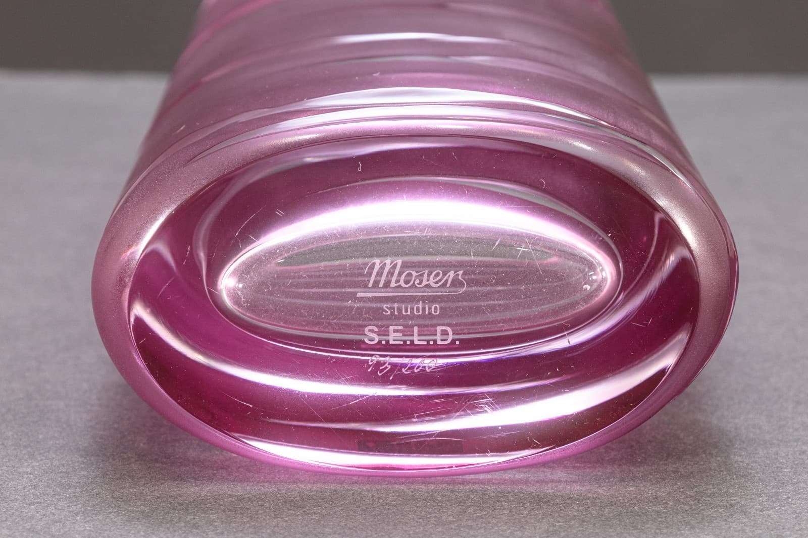 Moser Studio Cut Glass Seld Purple Pink Vase Numbered 93/100 Decorative Vase - Thumbnail 5