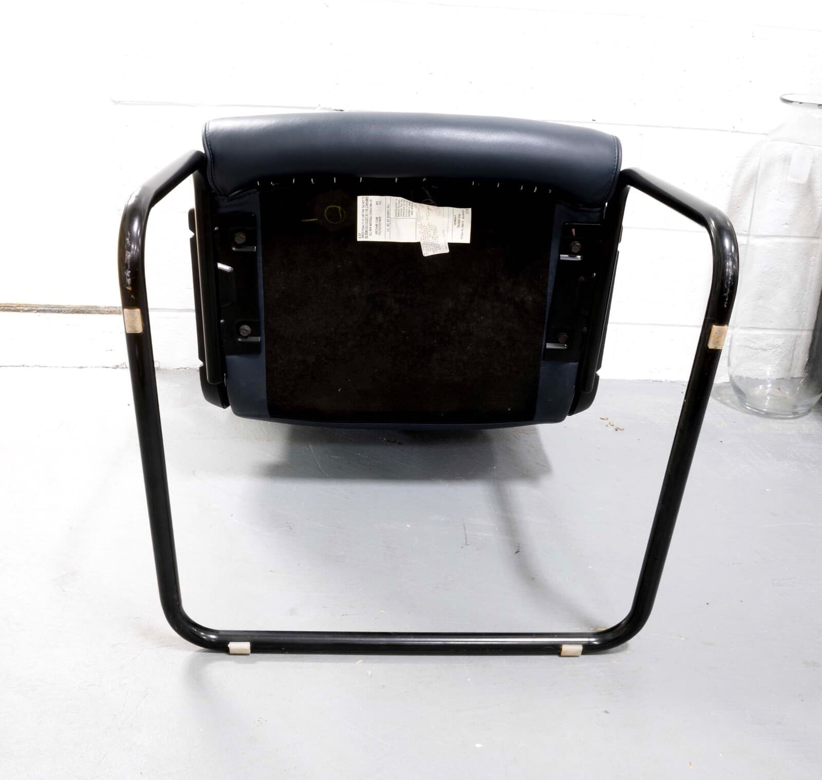 Pair of Richard Sapper for Knoll Navy Executive Office Chairs - Thumbnail 7