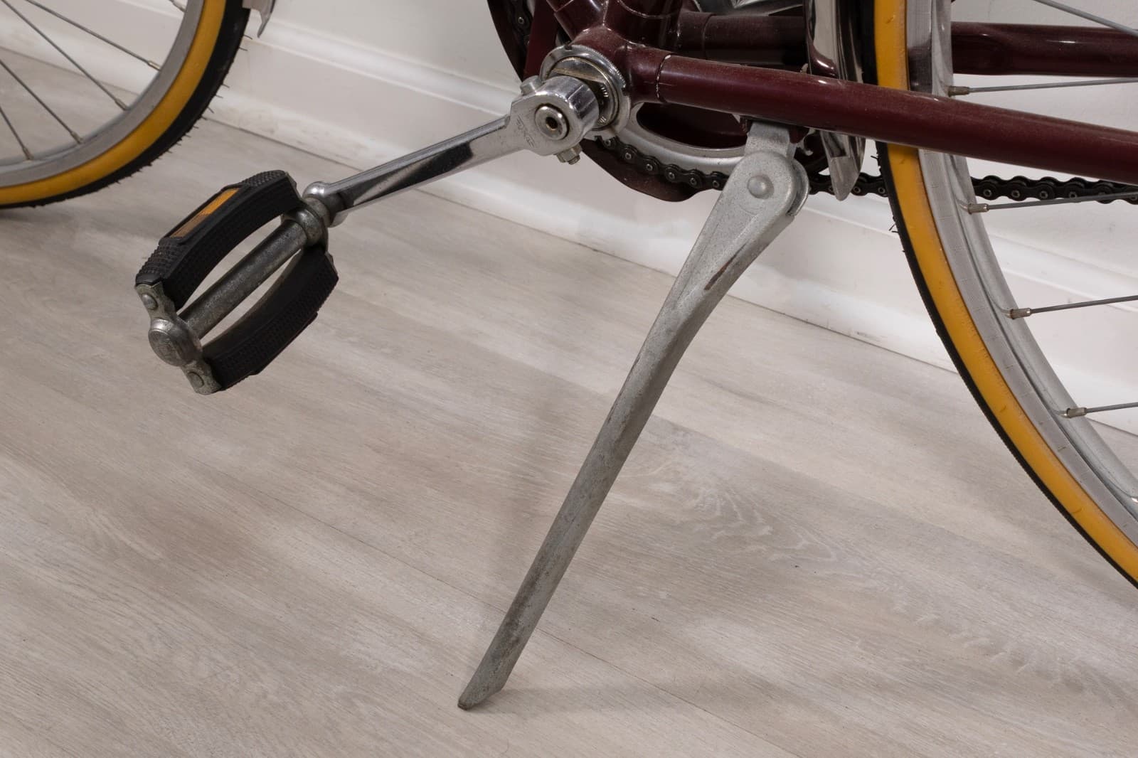 Vintage Italian Maroon Ancona Sport Bike With Removable Air Pump - Thumbnail 7