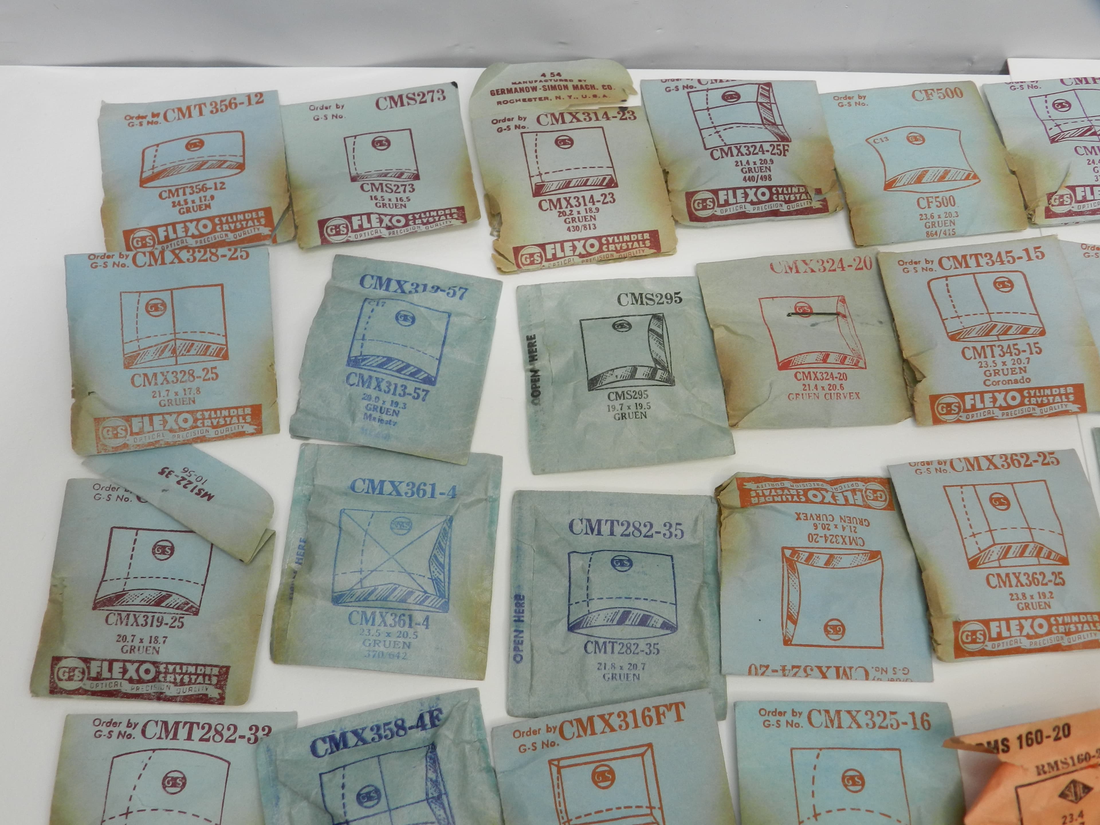 110 Vintage New Old Stock Watchmakers Mens Gruen Crystal Watch Face Lot(O42J) - Thumbnail 14