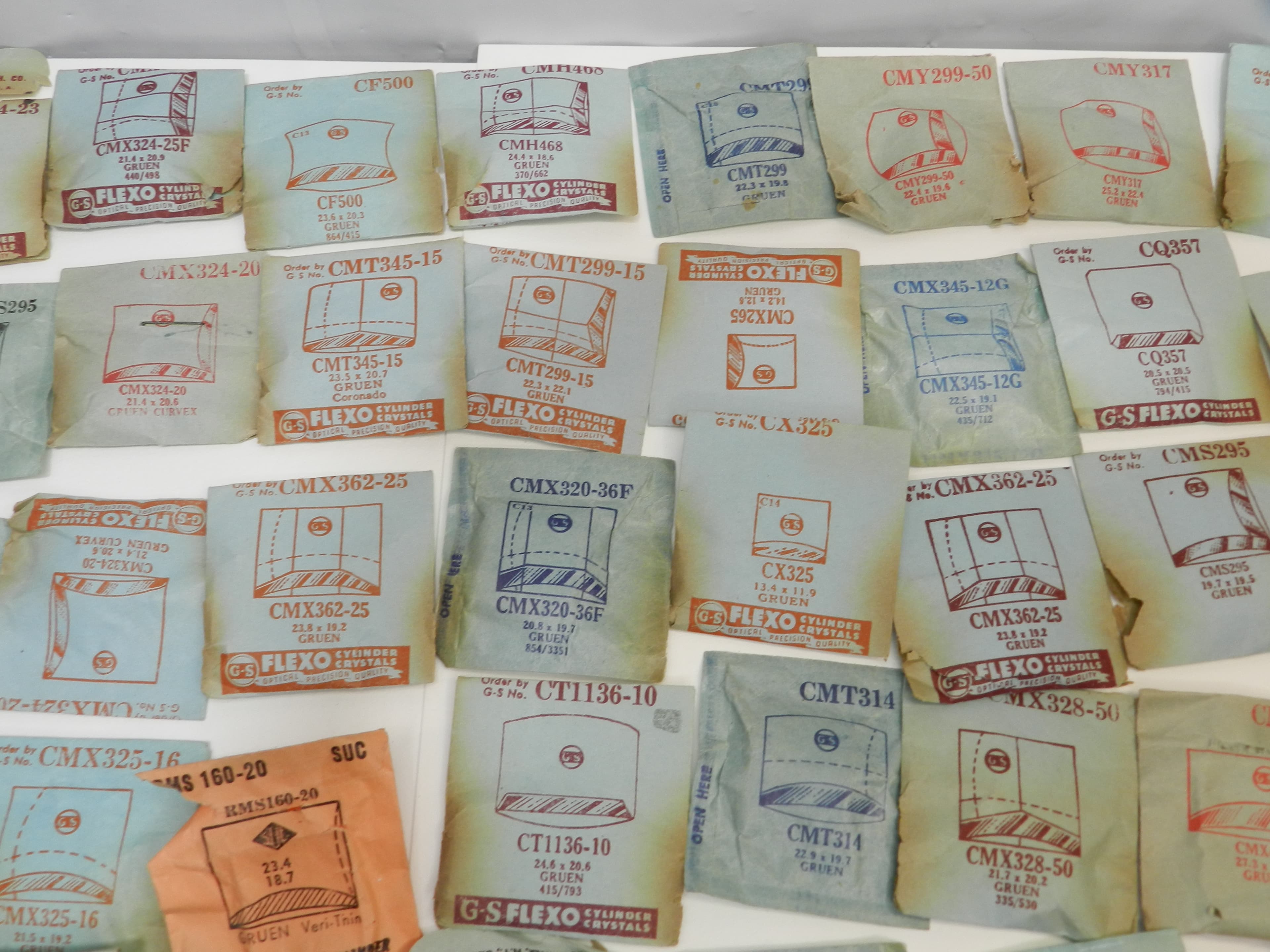 110 Vintage New Old Stock Watchmakers Mens Gruen Crystal Watch Face Lot(O42J) - Thumbnail 15