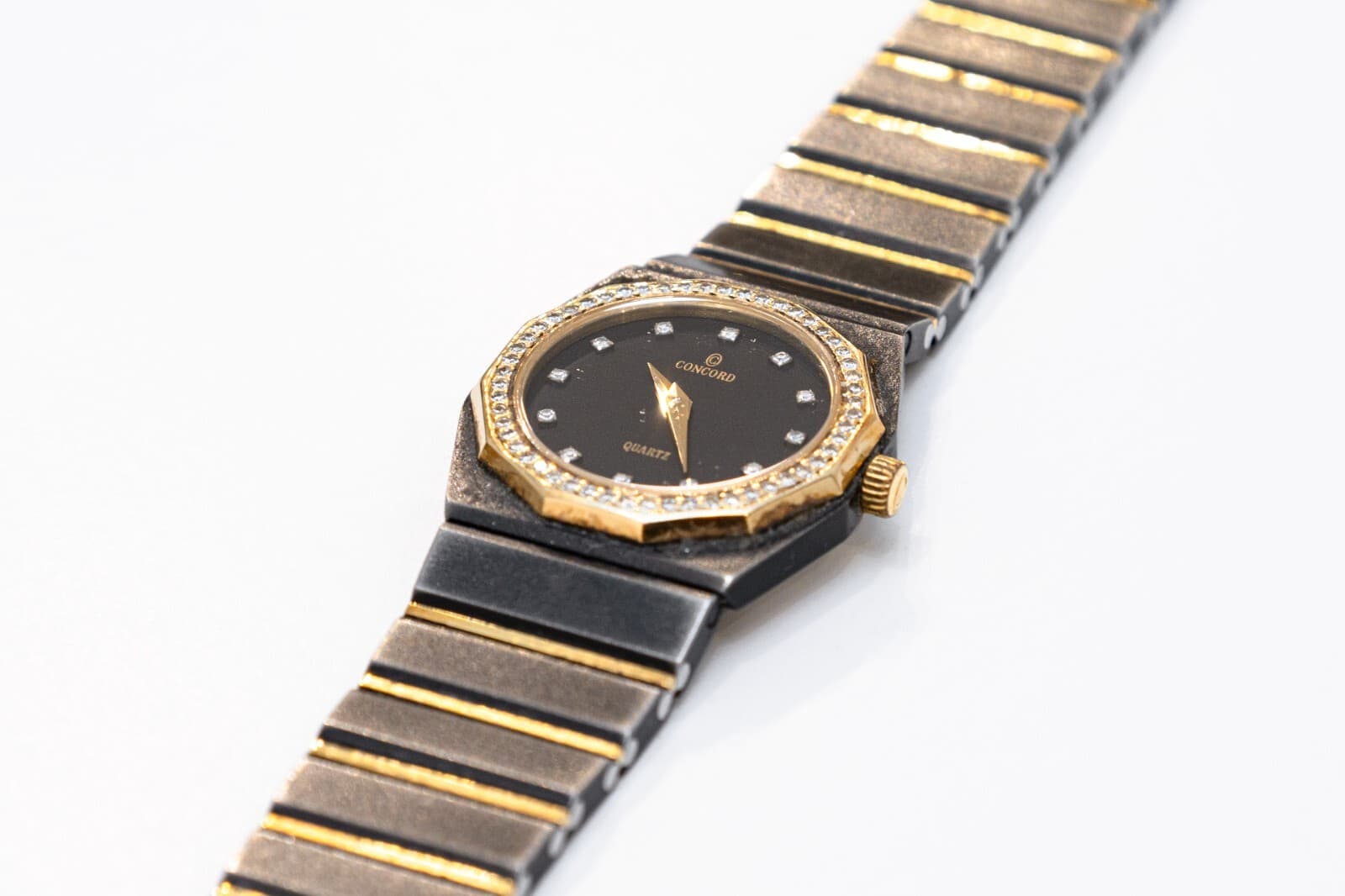 Vintage Womans Concord Mariner SG Quartz Diamond Watch Collectible Timepiece - Thumbnail 7