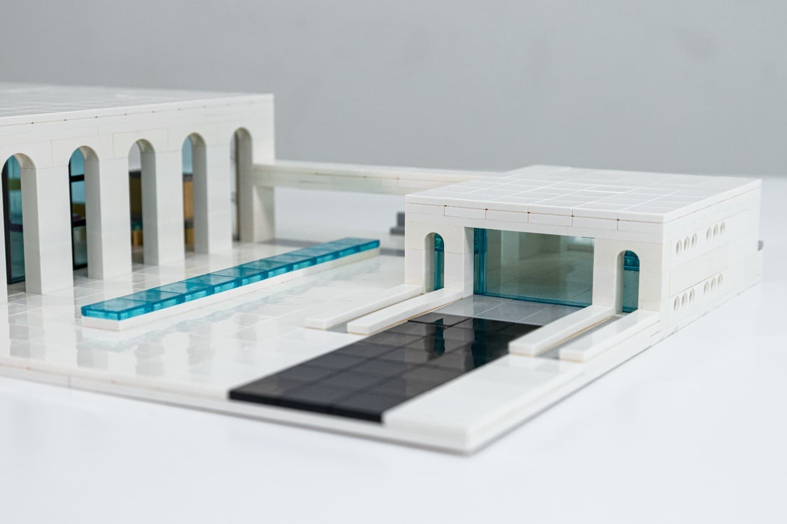 Custom Made Neo Formalist Yamasake Philip Johnson House Replica Lego Model - Thumbnail 4