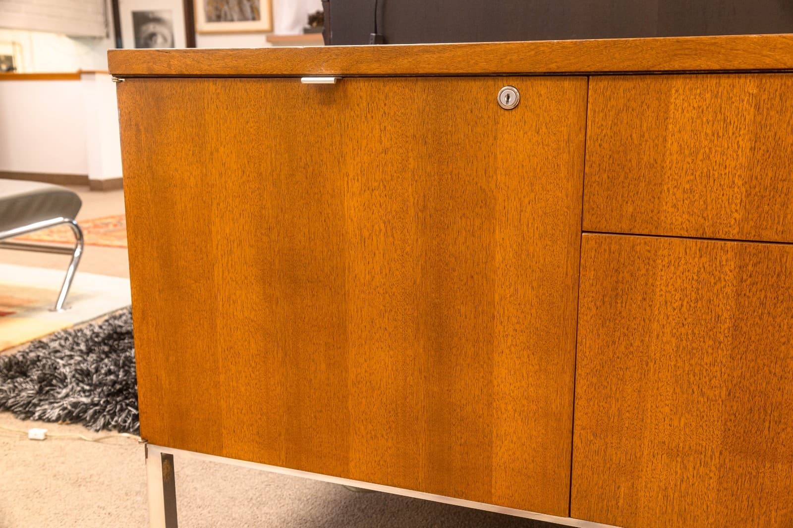 Vintage Mid Century Florence Knoll Walnut Wood Executive Office Credenza Cabinet - Thumbnail 6