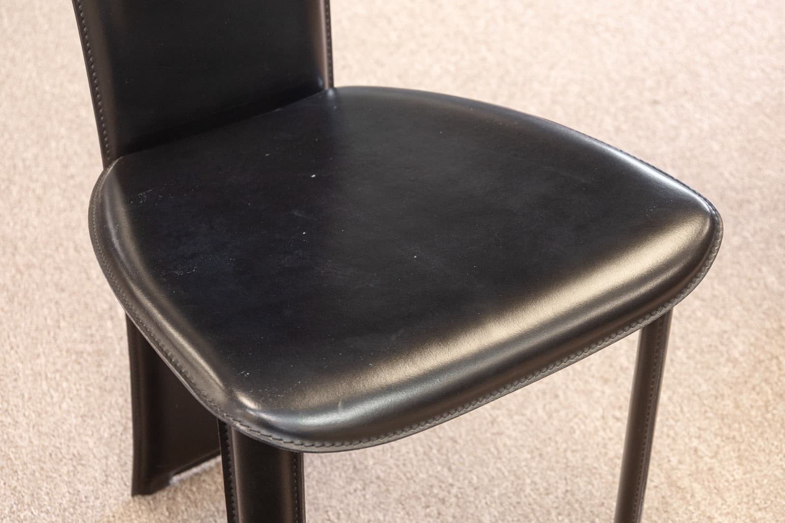Vintage Set of 4 Pietro Costantini Tripod Black Italian Leather Dining Chairs - Thumbnail 8