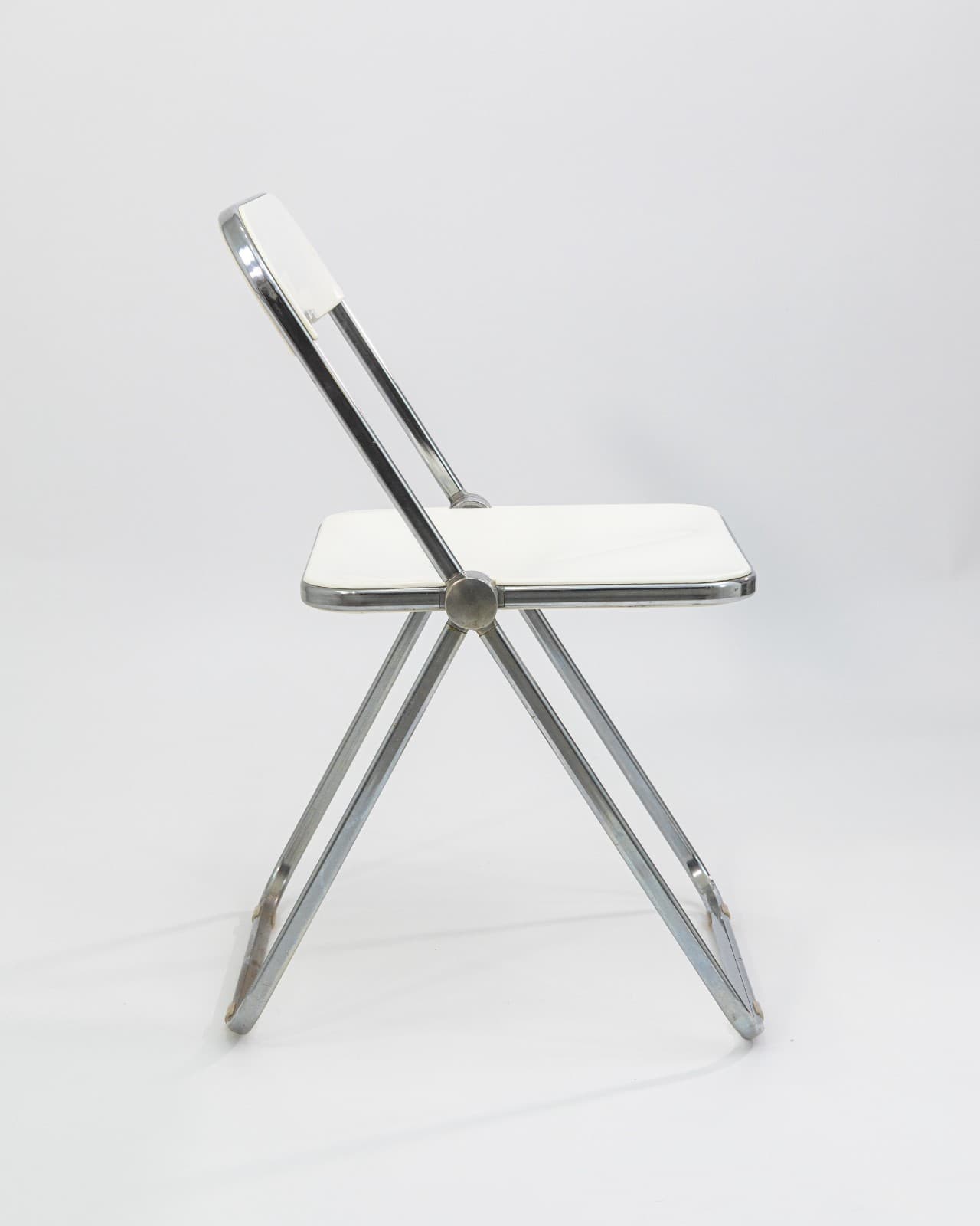 Set of 8 Giancarlo Piretti Plia Folding Chairs for Castelli Vintage Italian - Thumbnail 5