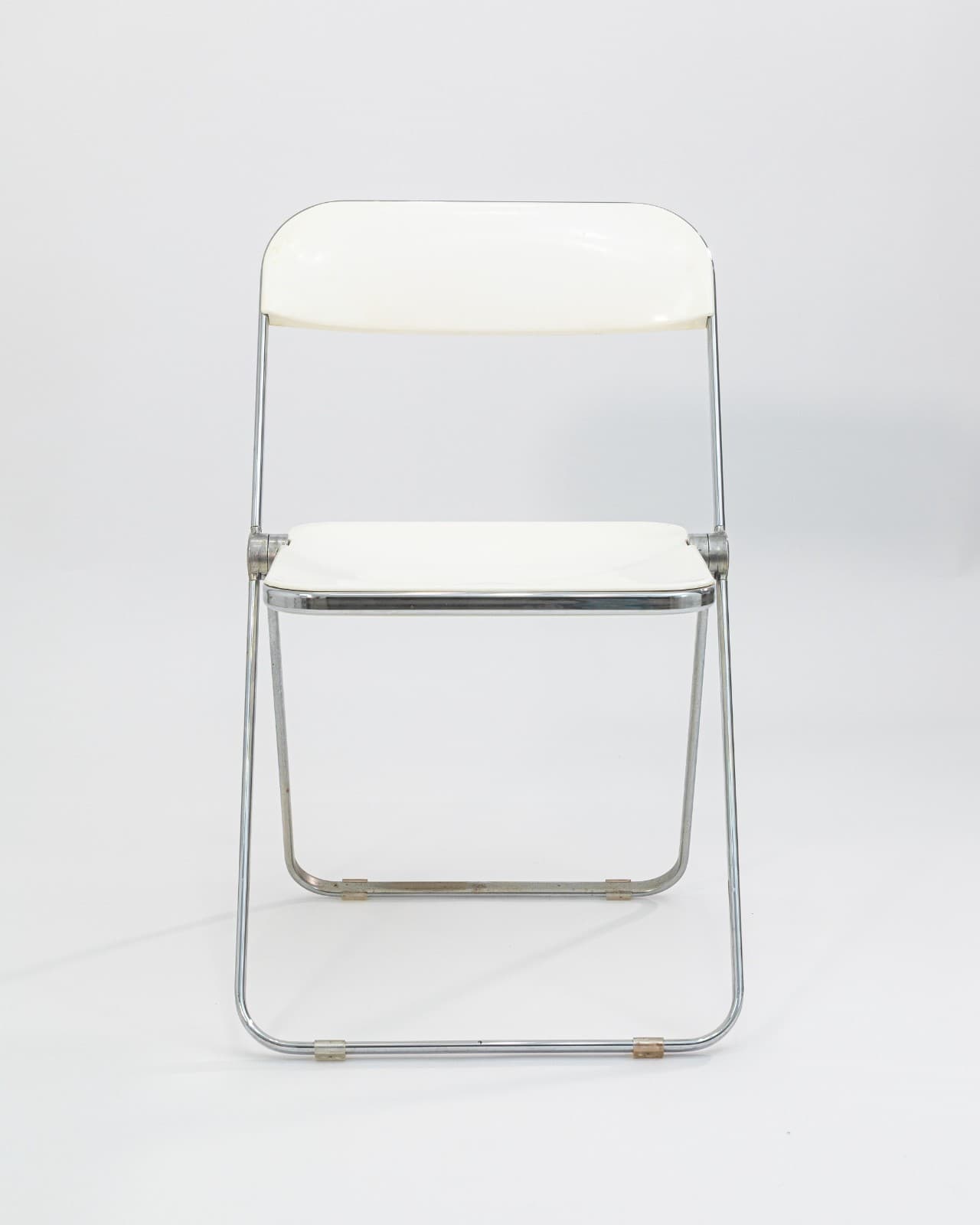 Set of 8 Giancarlo Piretti Plia Folding Chairs for Castelli Vintage Italian - Thumbnail 4