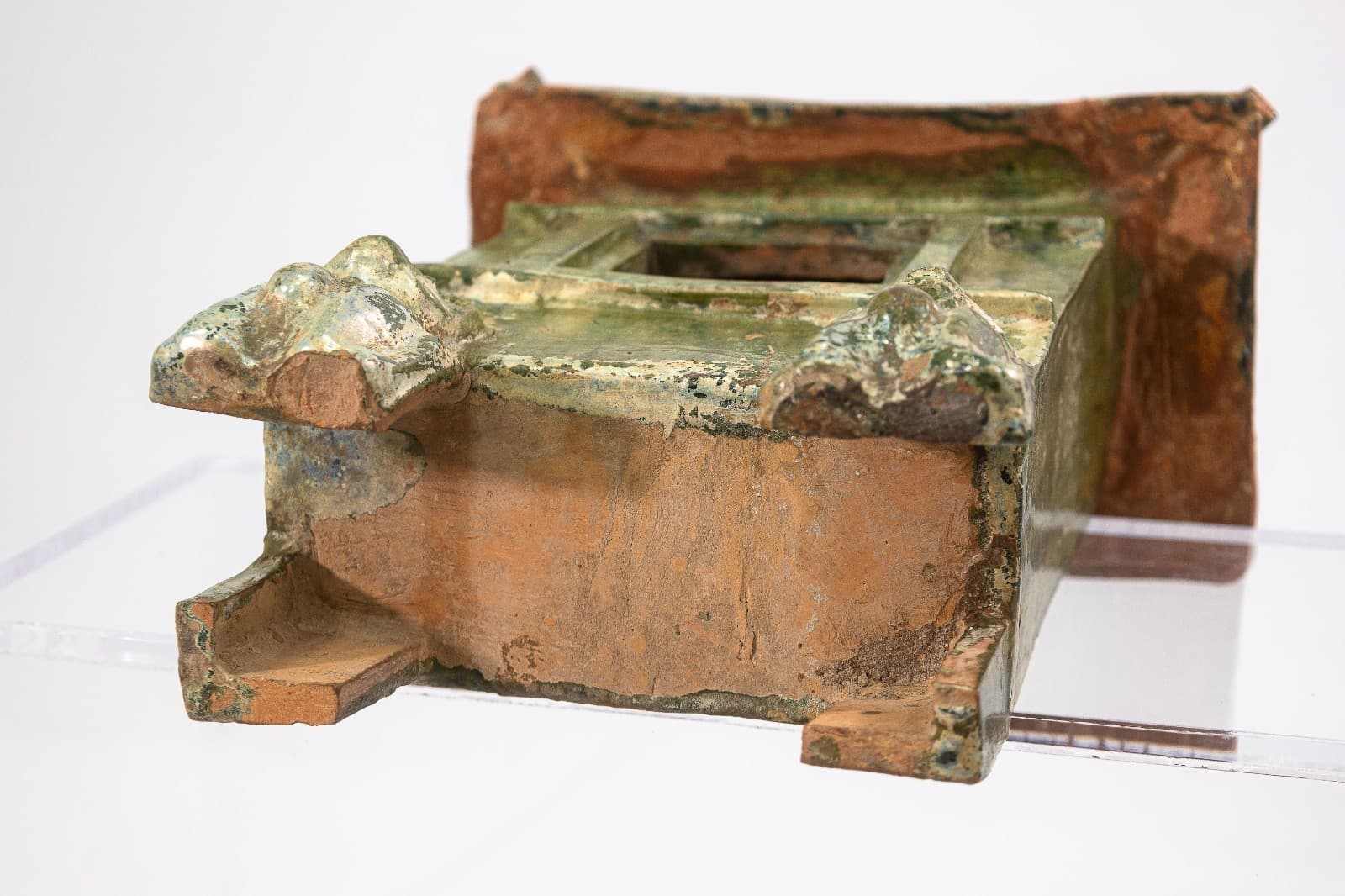 Han Dynasty Green Glazed House (Mingqi), Han Period, 220 CE - Thumbnail 7