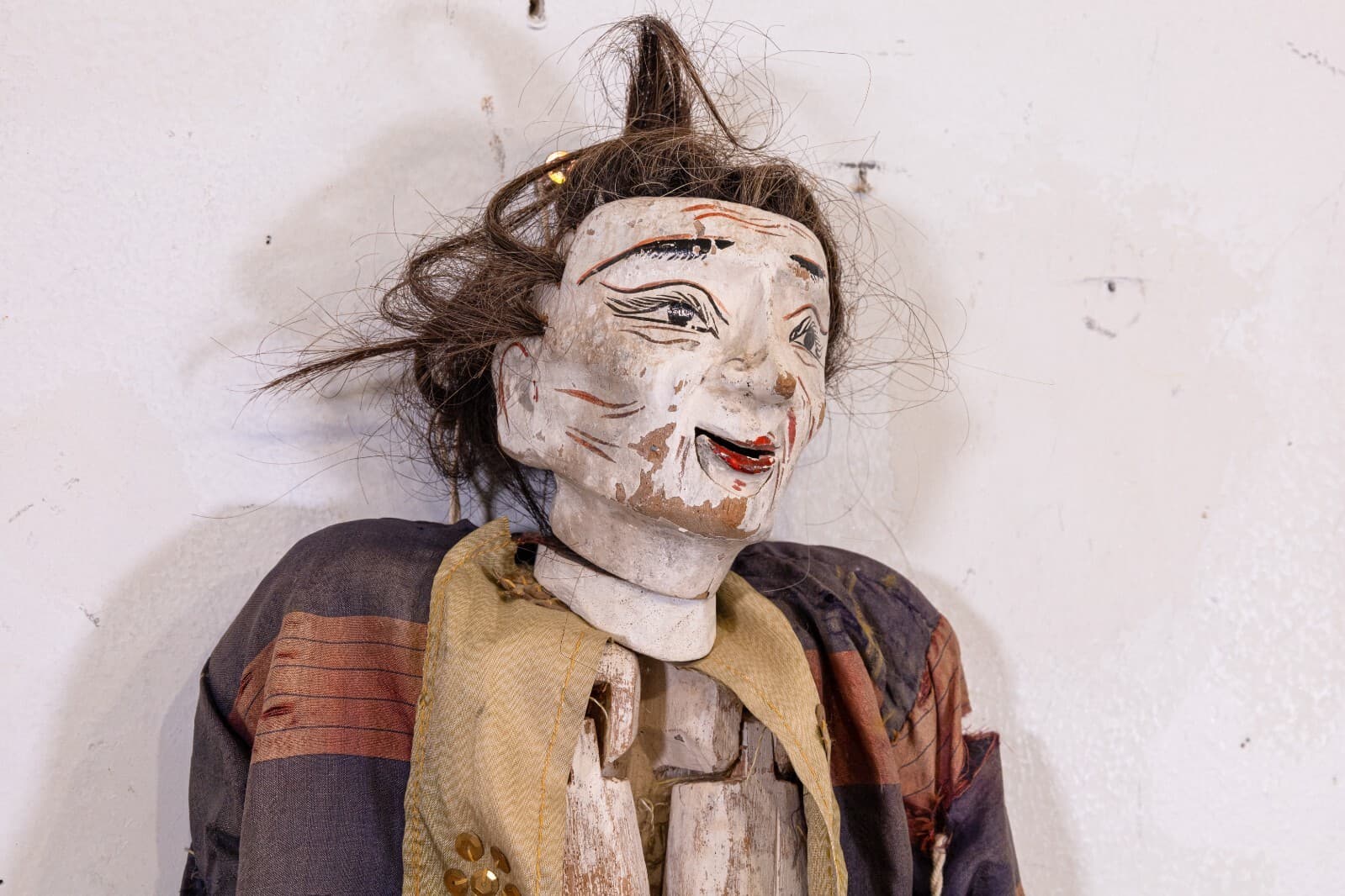 Pair of Antique Burmese Thailand Marionette Puppet Dolls Figurative Folk Art - Thumbnail 3
