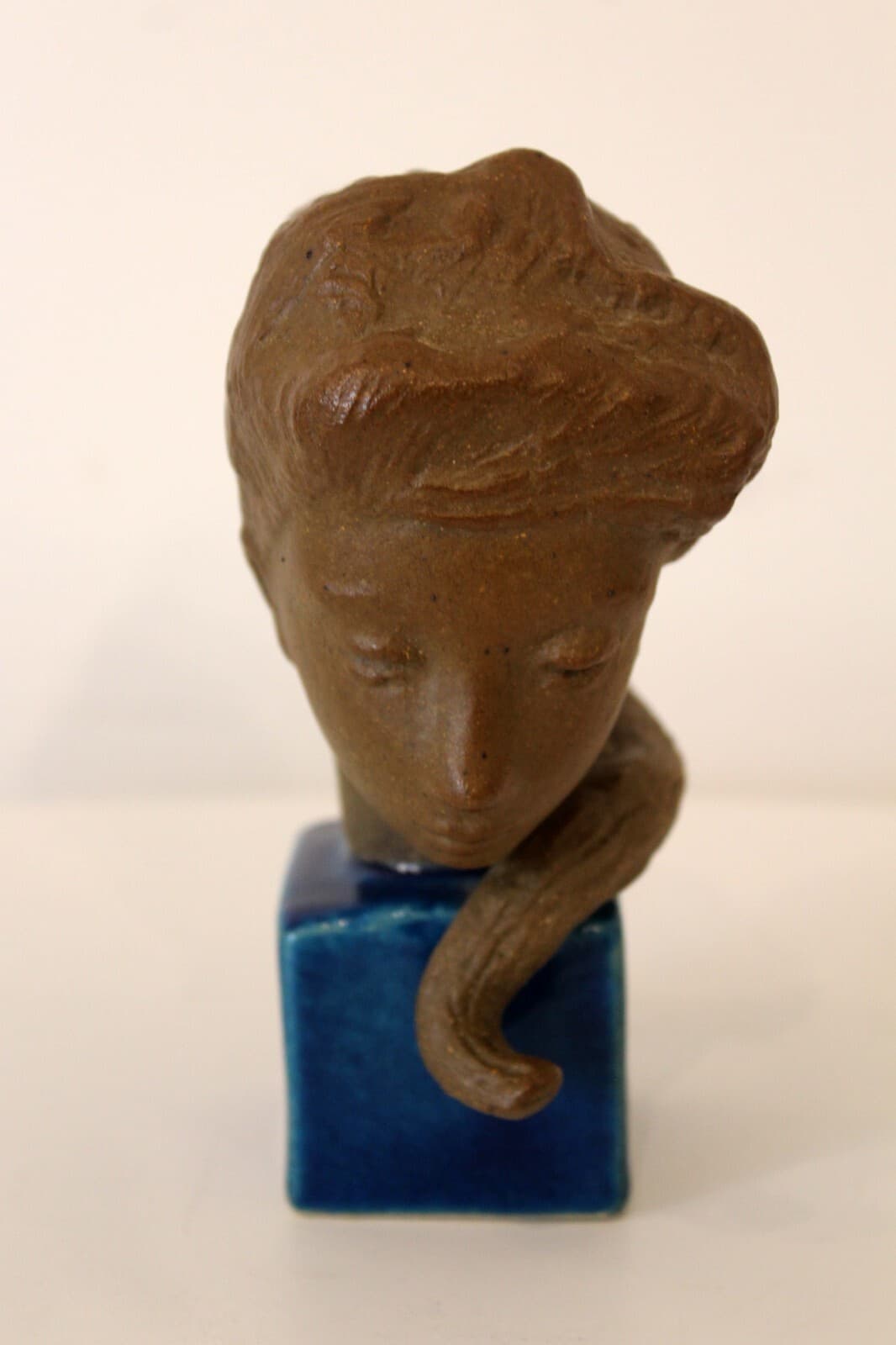 Johannes Hedegaard Royal Copenhagen Denmark Set of 4 Rare Ceramic Busts 1960s - Thumbnail 7