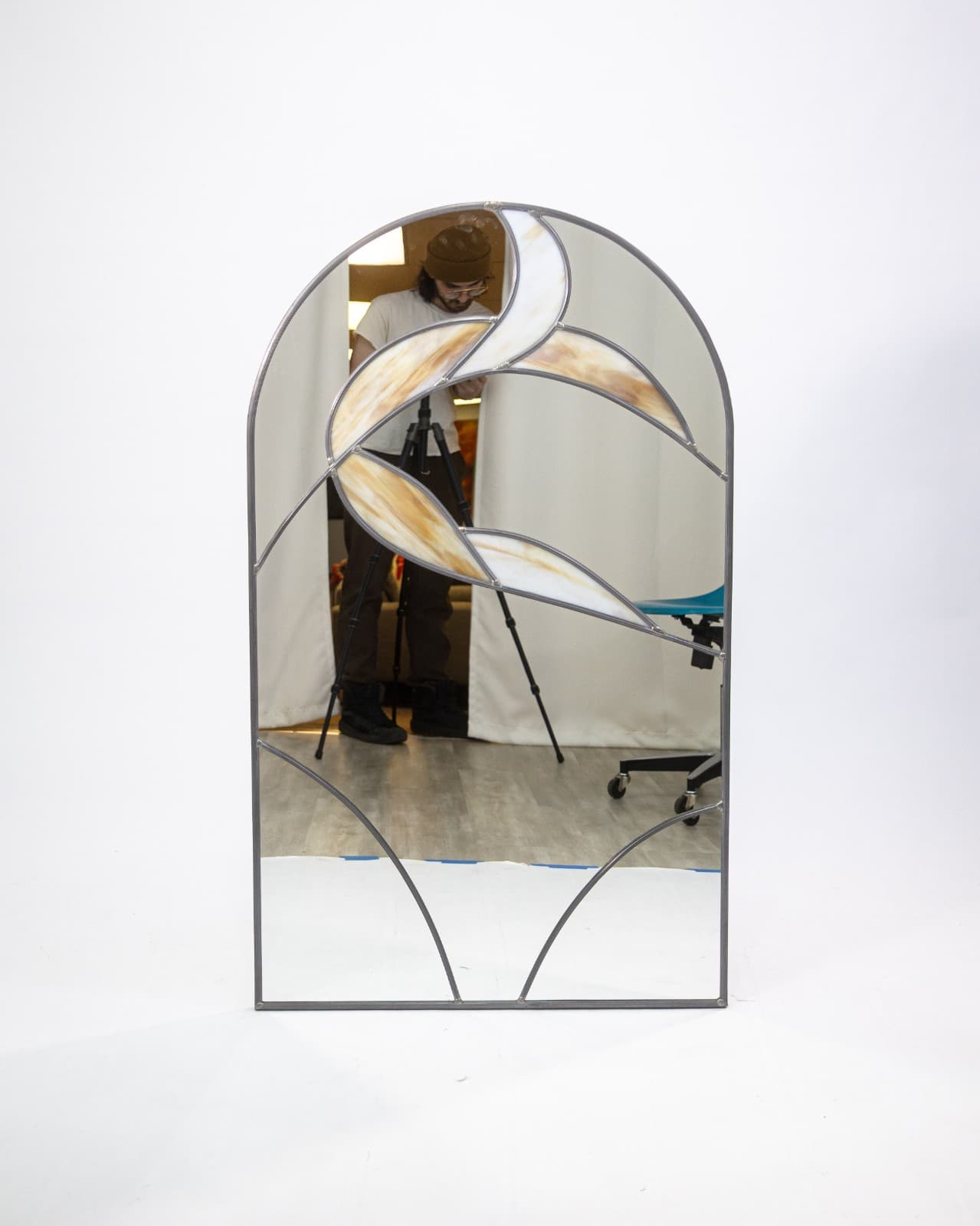 Art Nouveau Style Stained Glass Wall Mounted Mirror 1973 Carver's Guild Flight - Thumbnail 2