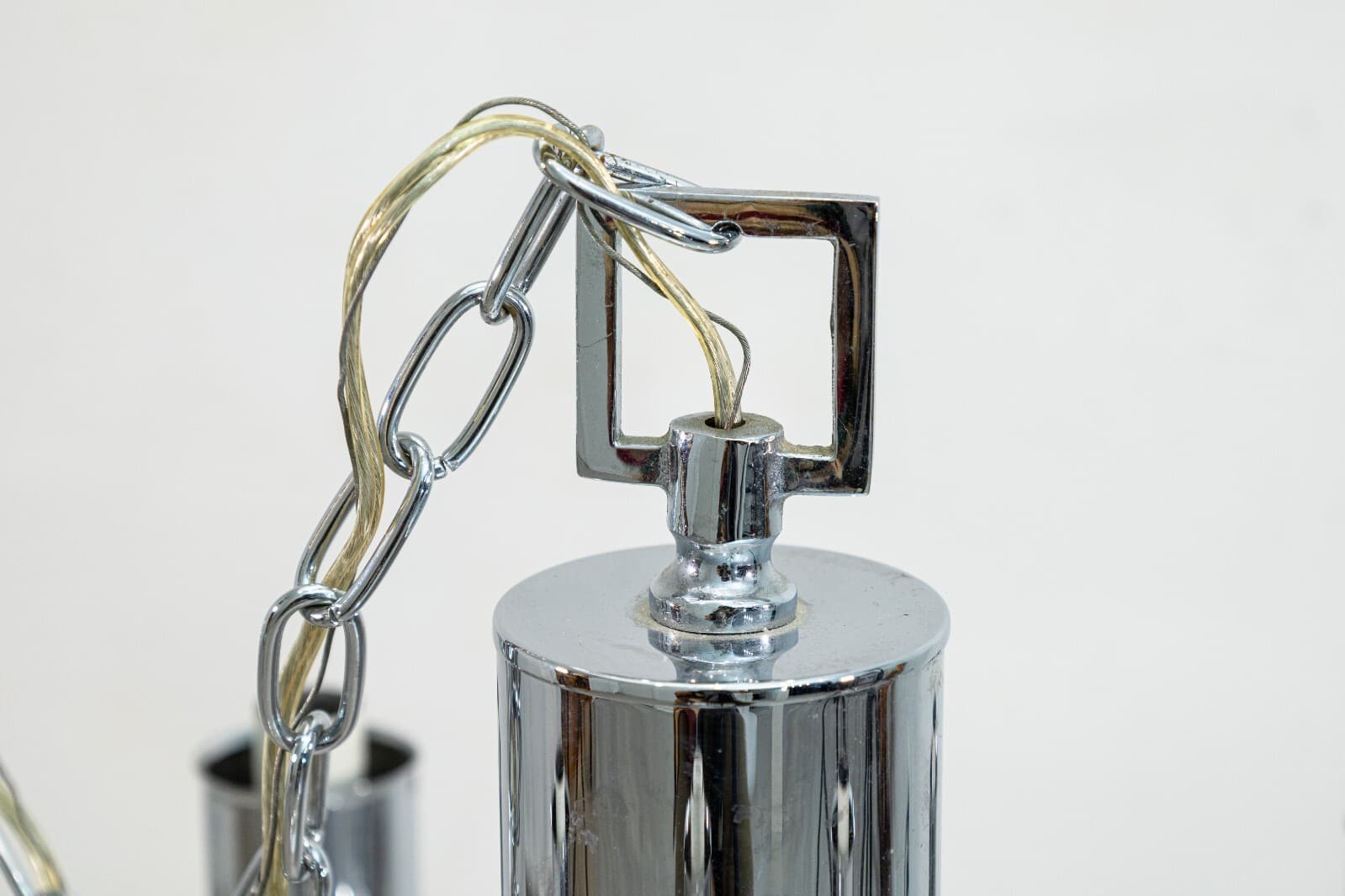 Sciolari Style Vintage Chrome and Lucite Chained Chandelier Light Fixture - Thumbnail 2