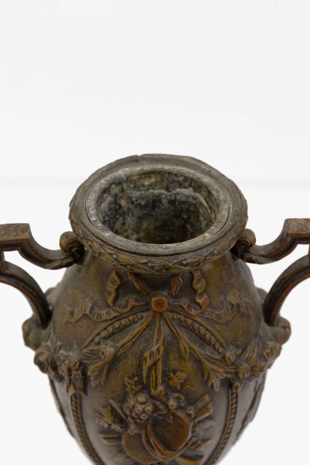 Hollywood Regency Bronze French Lidded Urn With Handles On Marble Base c. 1950s - Thumbnail 6