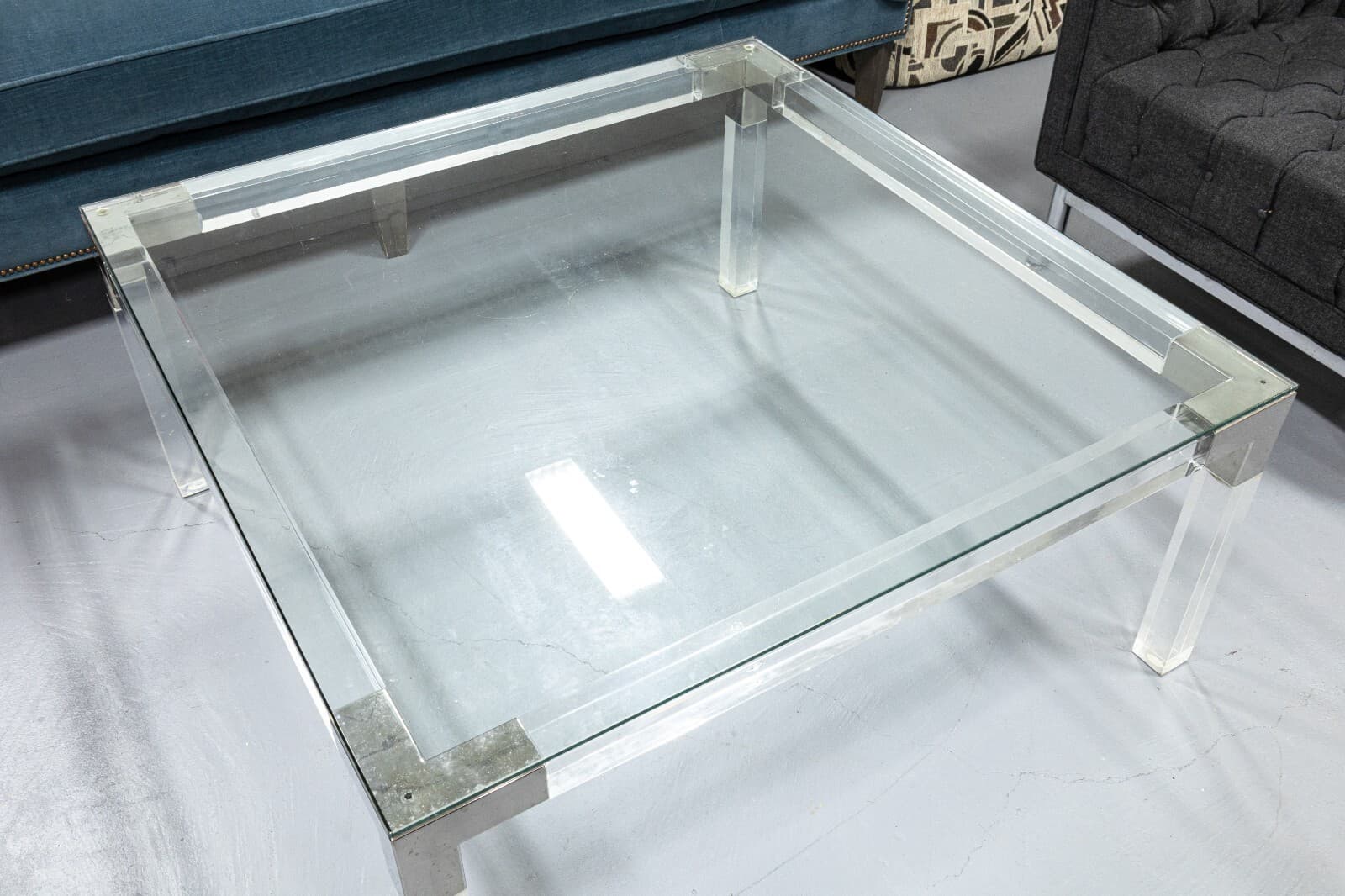 Design Institute America Glass Lucite and Chrome Modern Cocktail Coffee Table - Thumbnail 4