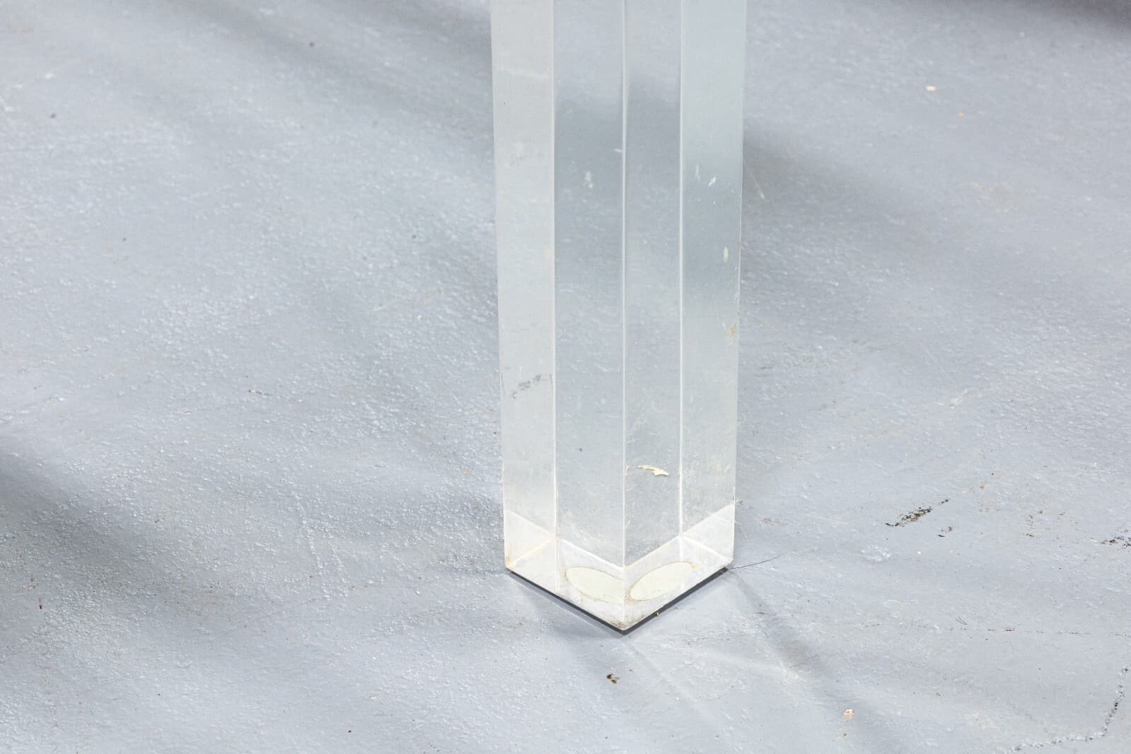 Design Institute America Glass Lucite and Chrome Modern Cocktail Coffee Table - Thumbnail 8