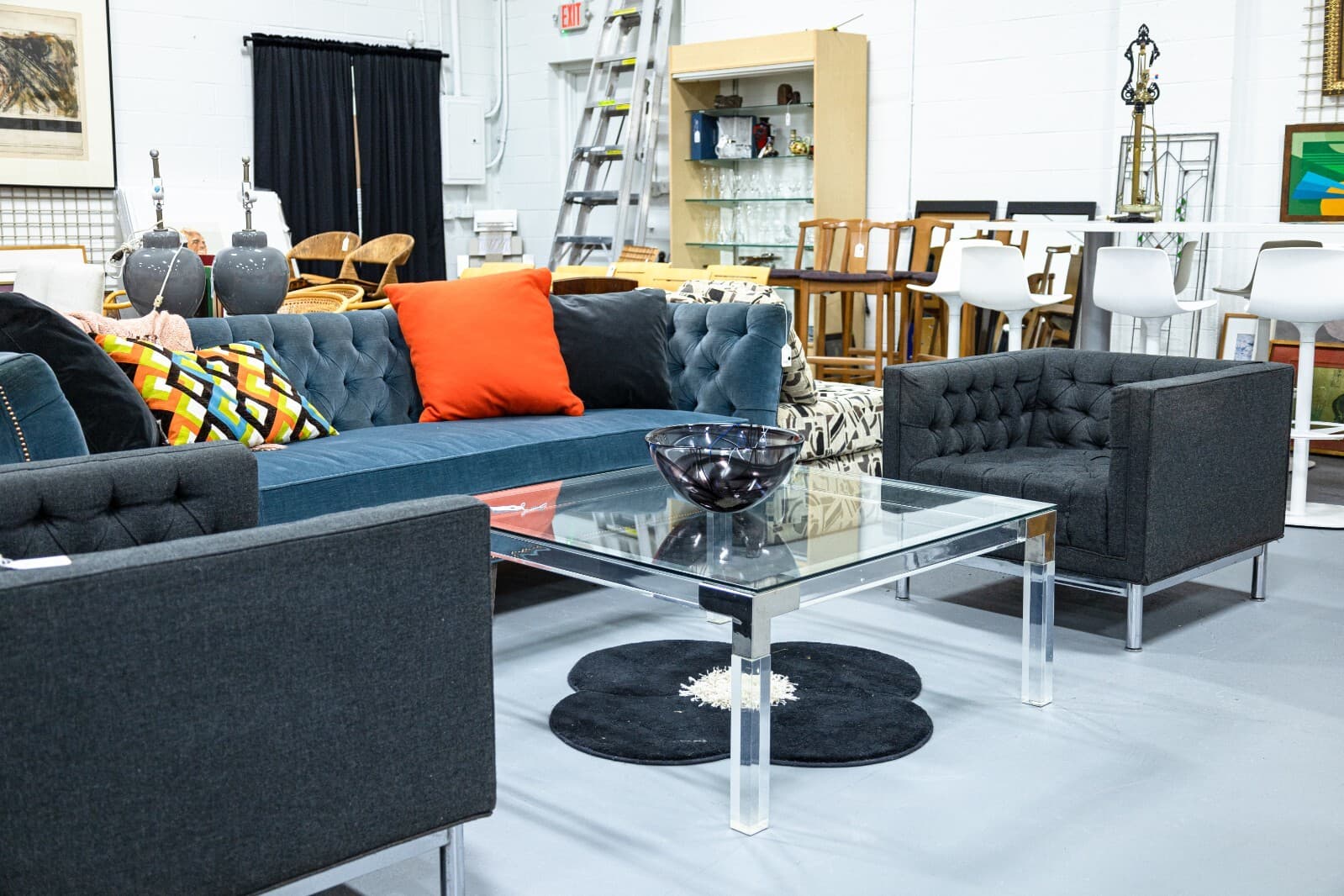 Design Institute America Glass Lucite and Chrome Modern Cocktail Coffee Table - Thumbnail 2