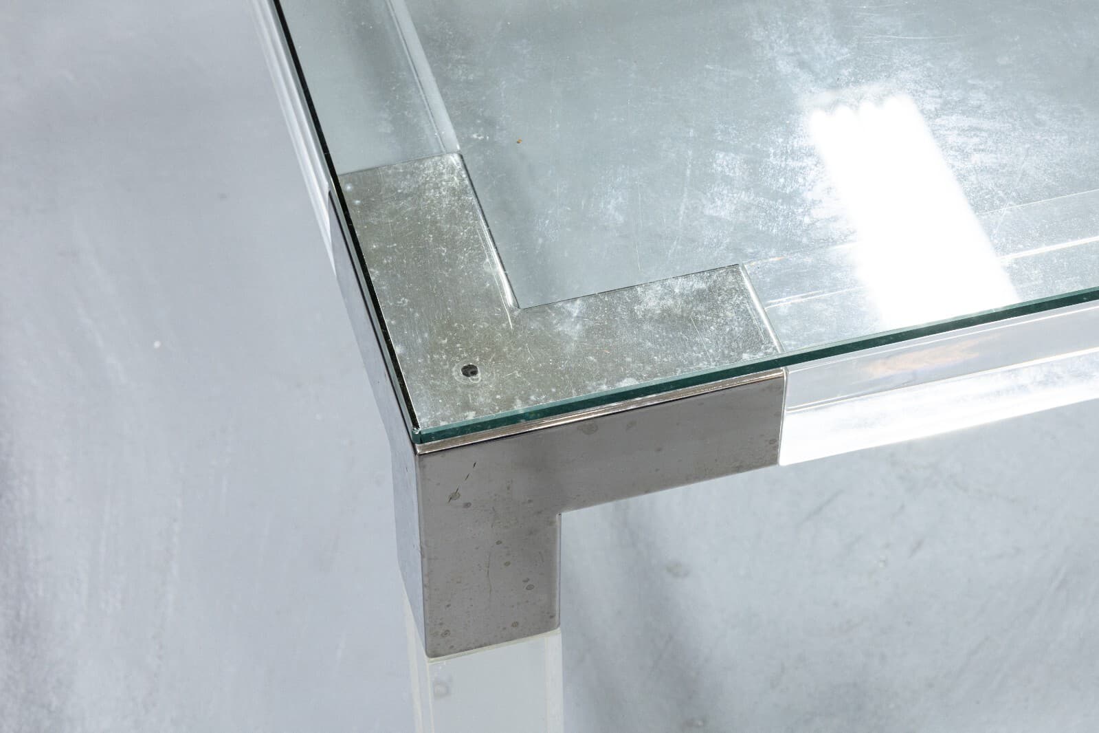 Design Institute America Glass Lucite and Chrome Modern Cocktail Coffee Table - Thumbnail 5