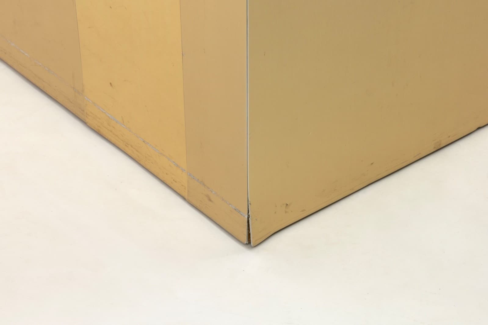 Cityscape Brass And Glass Floating Coffee Table By Paul Evans - Thumbnail 8