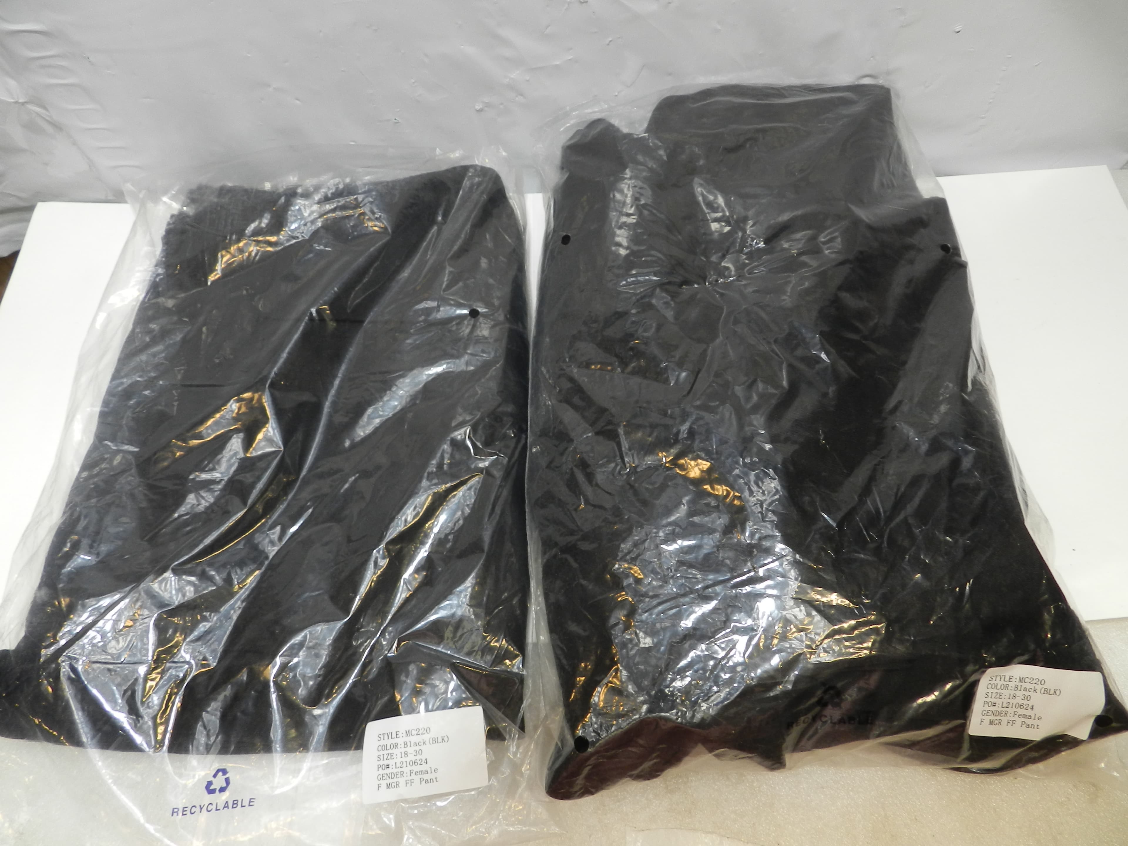 2 New McDonalds MGR Crew Flat Front Womens Uniform Pants Black 18/30 (O50J)