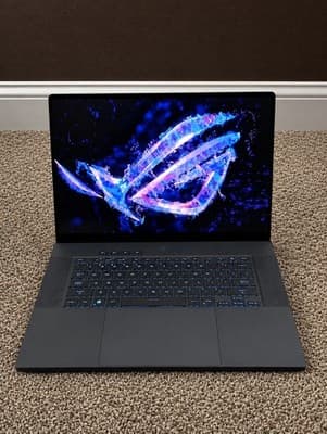 ASUS ROG Zephyrus G16 GU605 RTX 4070 Core Ultra 9 16GB 1TB OLED 240Hz