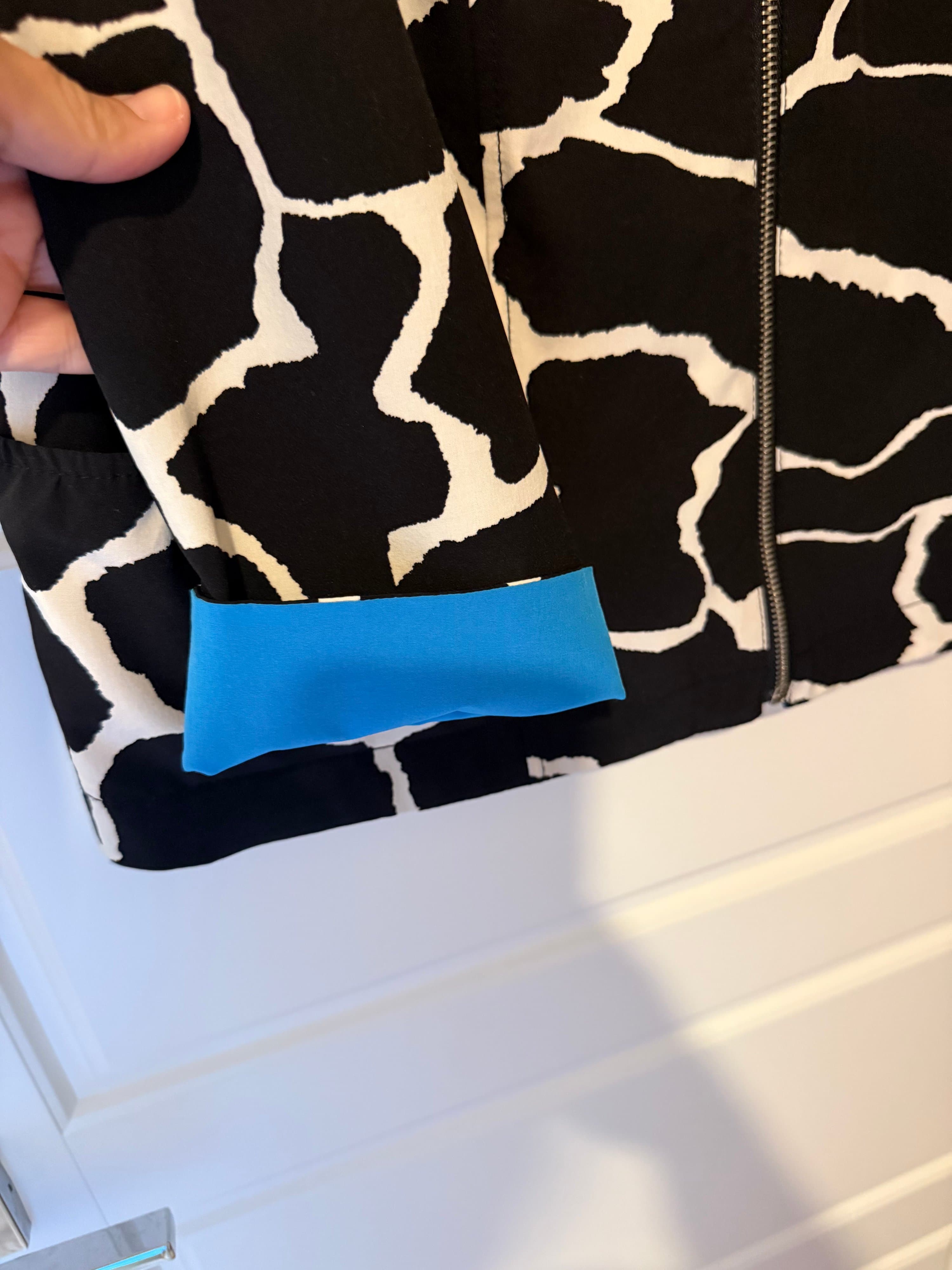 Chicos Zebra Print Zip Jacket Size 2 - Thumbnail 4