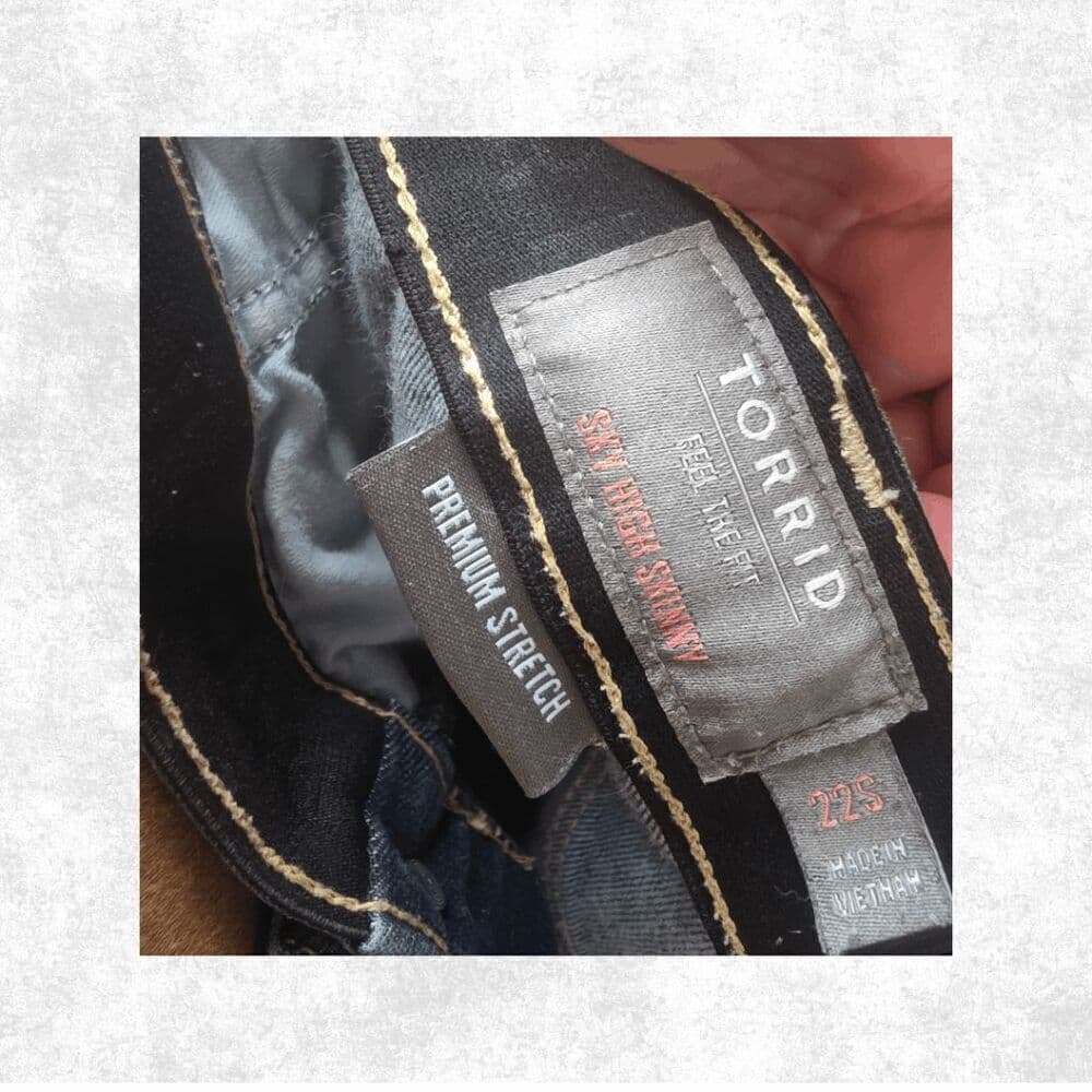 Torrid 22S Premium Stretch Skinny Jeans – Dark Wash Distressed Button Fly Plus S - Thumbnail 4