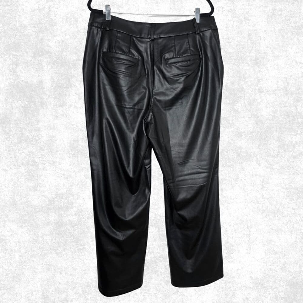NWT Lane Bryant Faux Leather Pants – Size 16 – Rock Glam Vegan Trousers