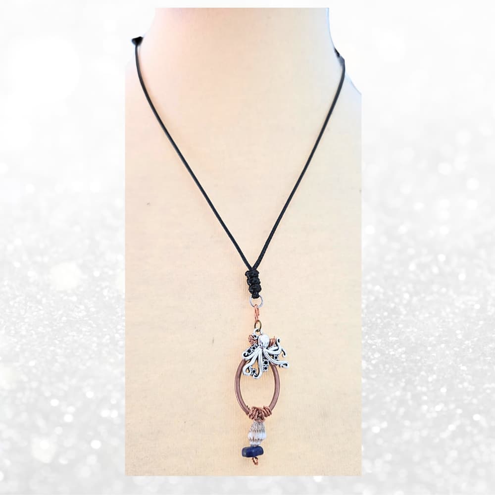 Mystic Copper-Wrapped Octopus & Lapis Lazuli Necklace - Thumbnail 5