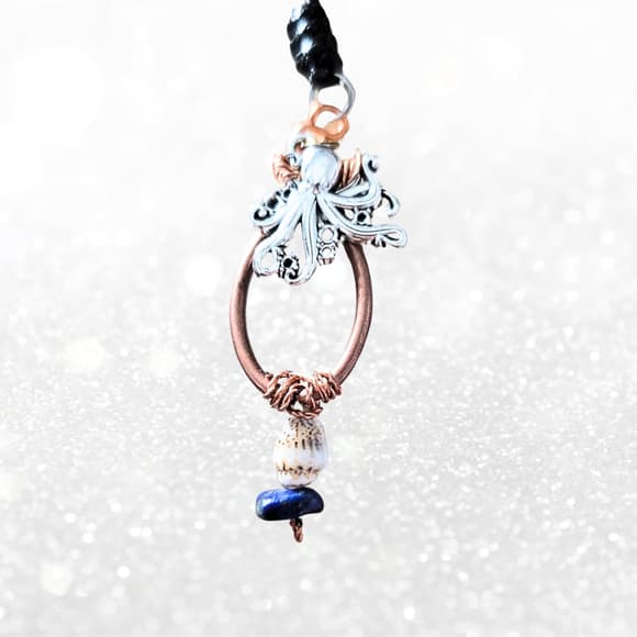 Mystic Copper-Wrapped Octopus & Lapis Lazuli Necklace - Thumbnail 7