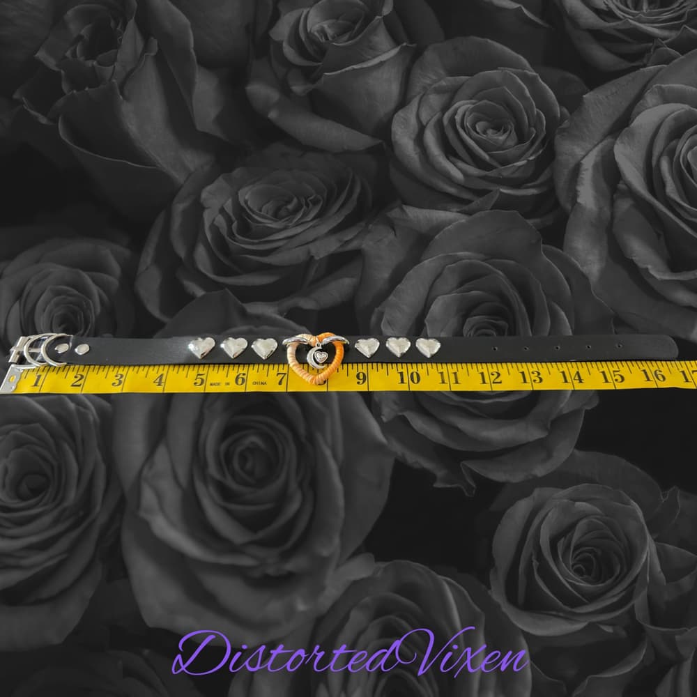 Black Faux Leather Heart Choker Necklace – Orange & White Wrapped Heart - Thumbnail 6