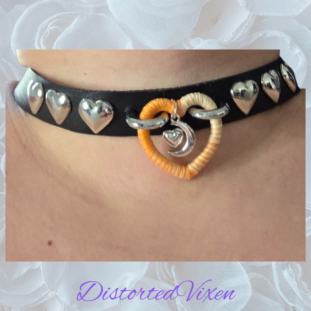 Black Faux Leather Heart Choker Necklace – Orange & White Wrapped Heart - Thumbnail 2