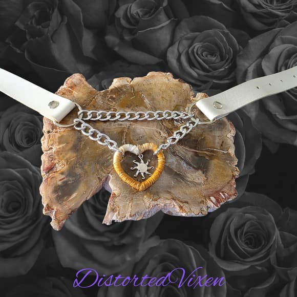 Gold & White Ombre Heart Choker Necklace – Faux Leather with Sun Charm, Romantic - Thumbnail 11