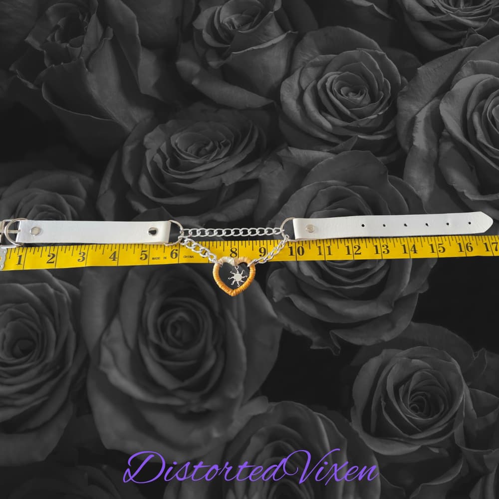 Gold & White Ombre Heart Choker Necklace – Faux Leather with Sun Charm, Romantic - Thumbnail 7