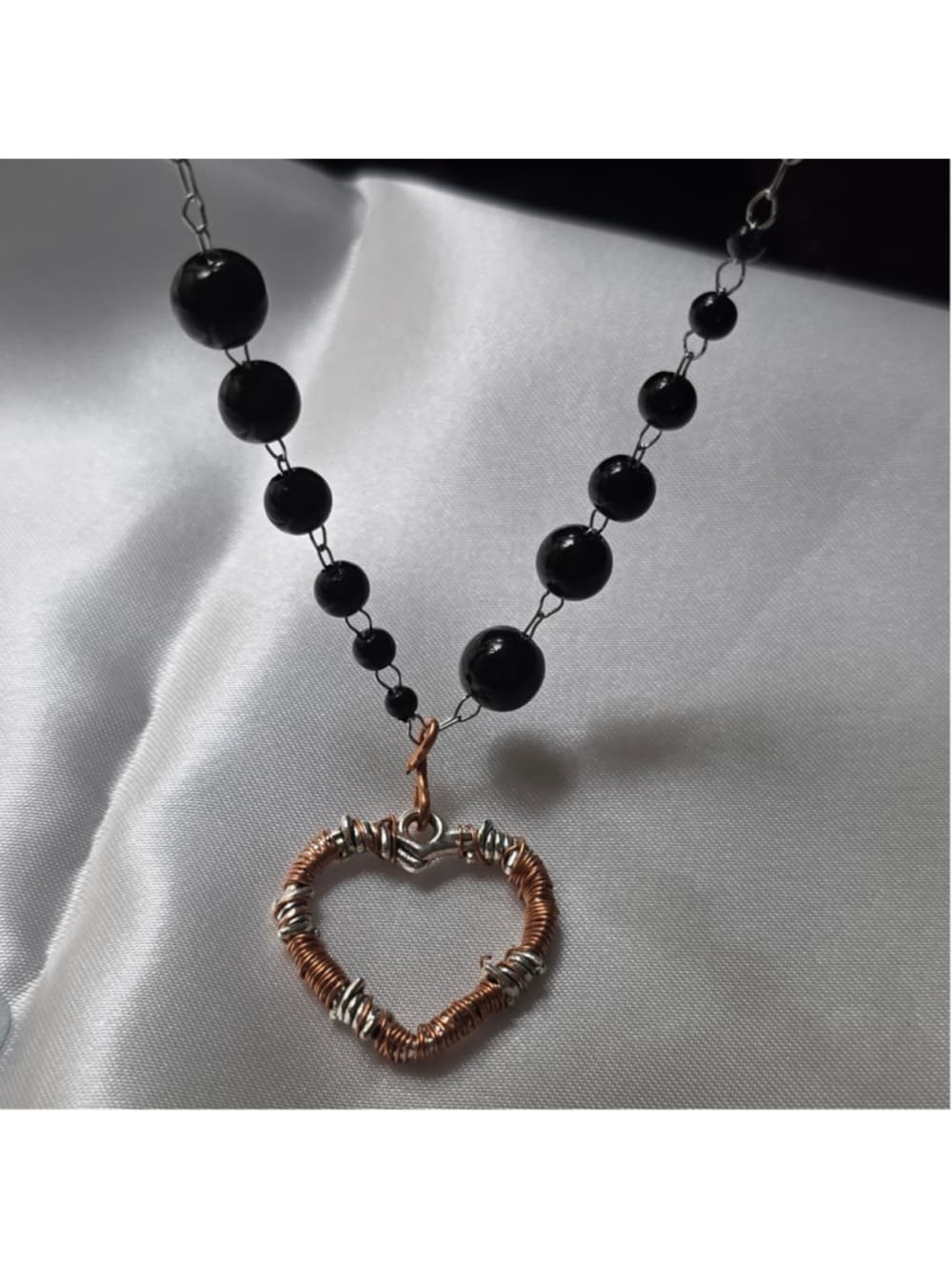 Handmade Black Onyx Beaded Copper Barbed Wire Heart Necklace Goth Alt Grunge - Thumbnail 4