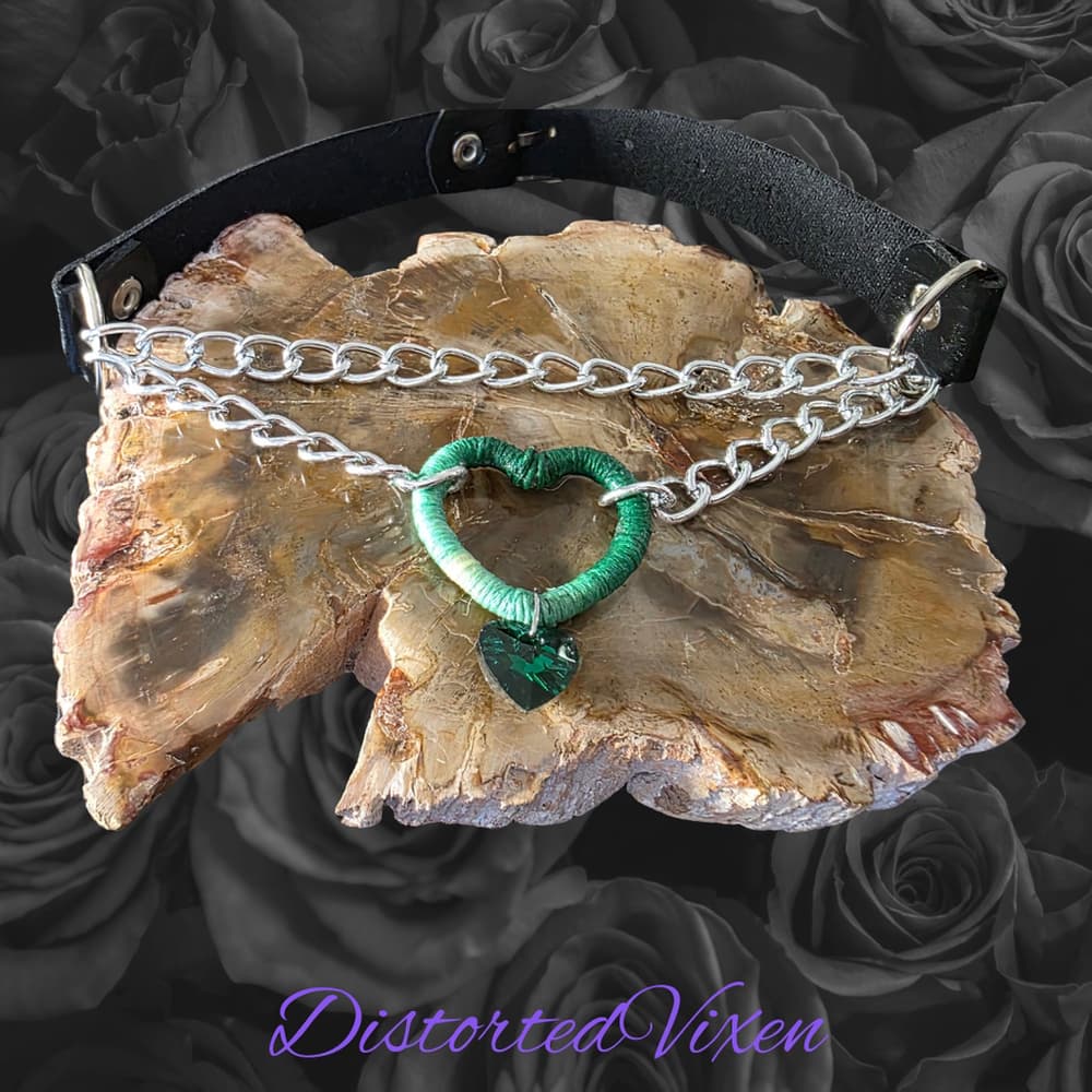 Green Heart Chain Choker Necklace – Gothic Choker with Emerald Crystal - Thumbnail 9