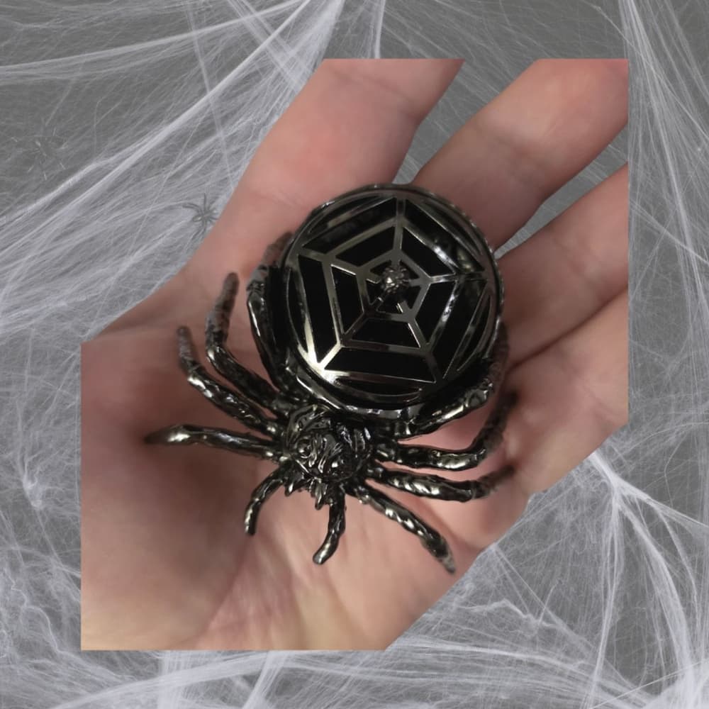 Gothic Spider Incense Burner | Witchy Home Decor | Halloween Altar Accessory - Thumbnail 3