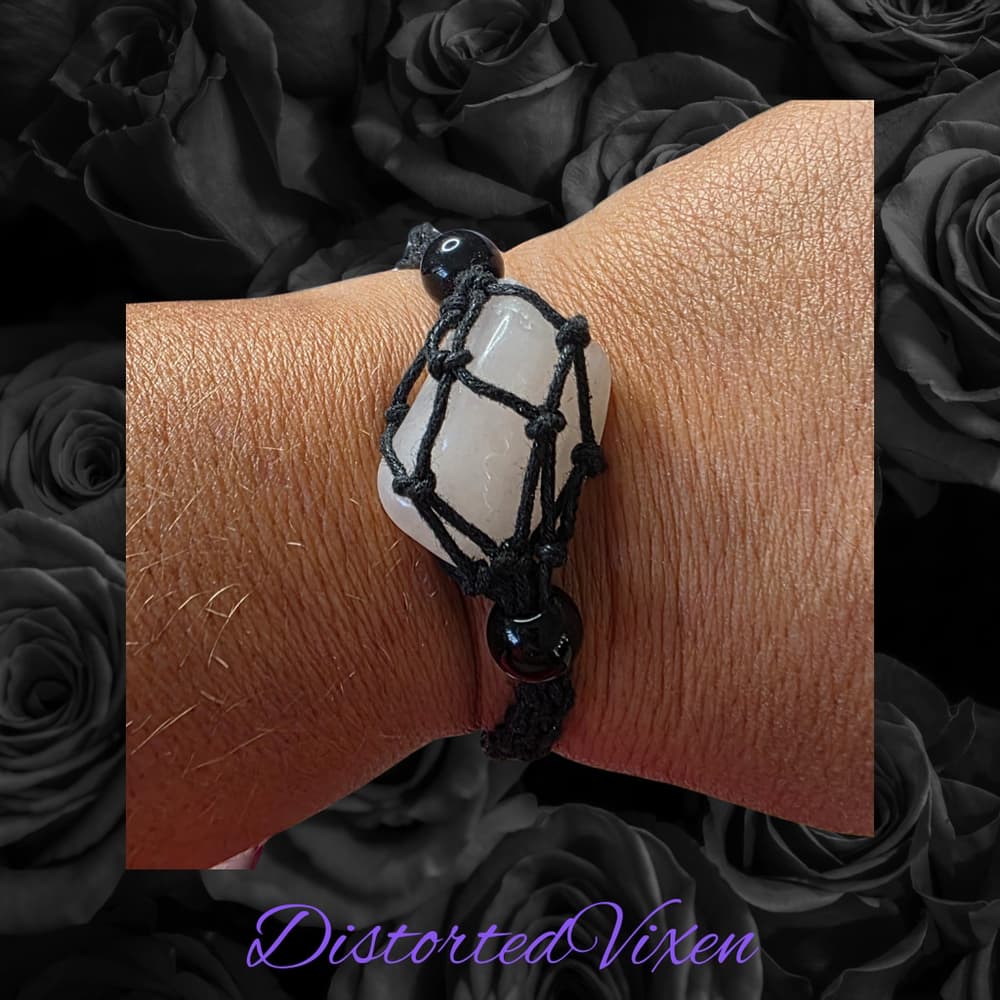 Rose Quartz Macramé Bracelet – Adjustable Crystal Jewelry, Witchy Handmade - Thumbnail 5