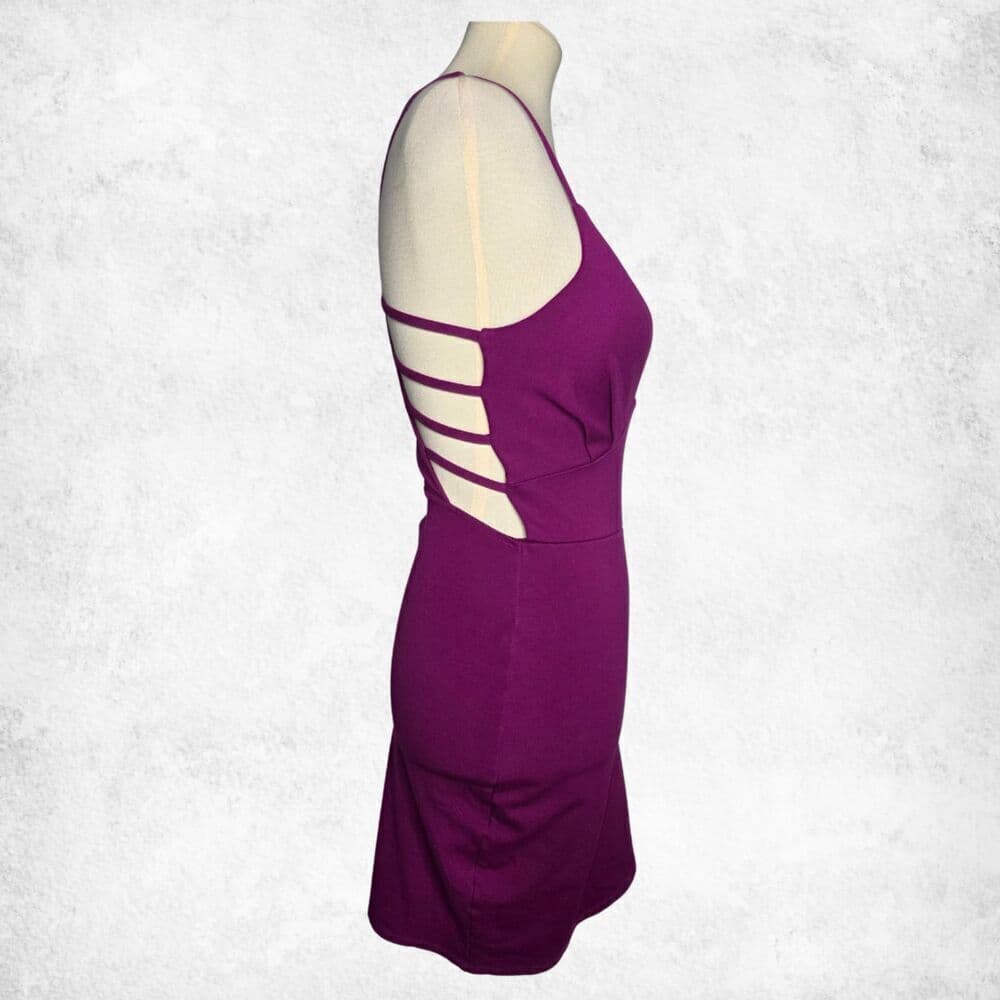 Charlotte Russe Magenta Cutout Bodycon Mini Dress – Strappy Back Clubwear (S) - Thumbnail 3