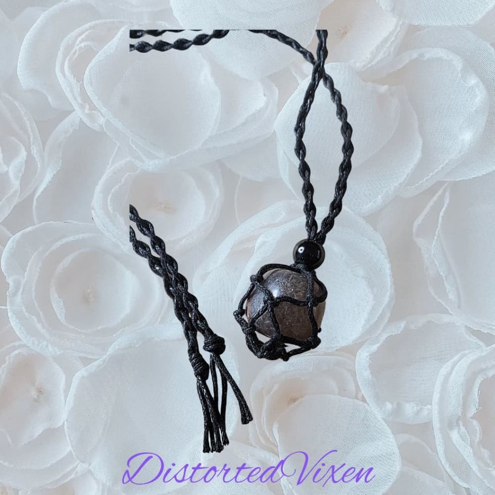Rainbow florite macrame necklace - Thumbnail 3