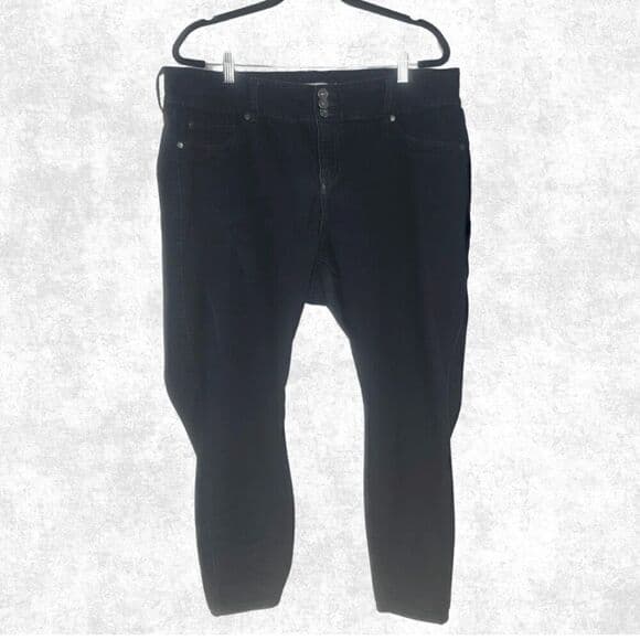 Torrid Dark Wash Skinny Jeans – Plus Size 20S | High Rise Stretch Denim | Short - Thumbnail 6